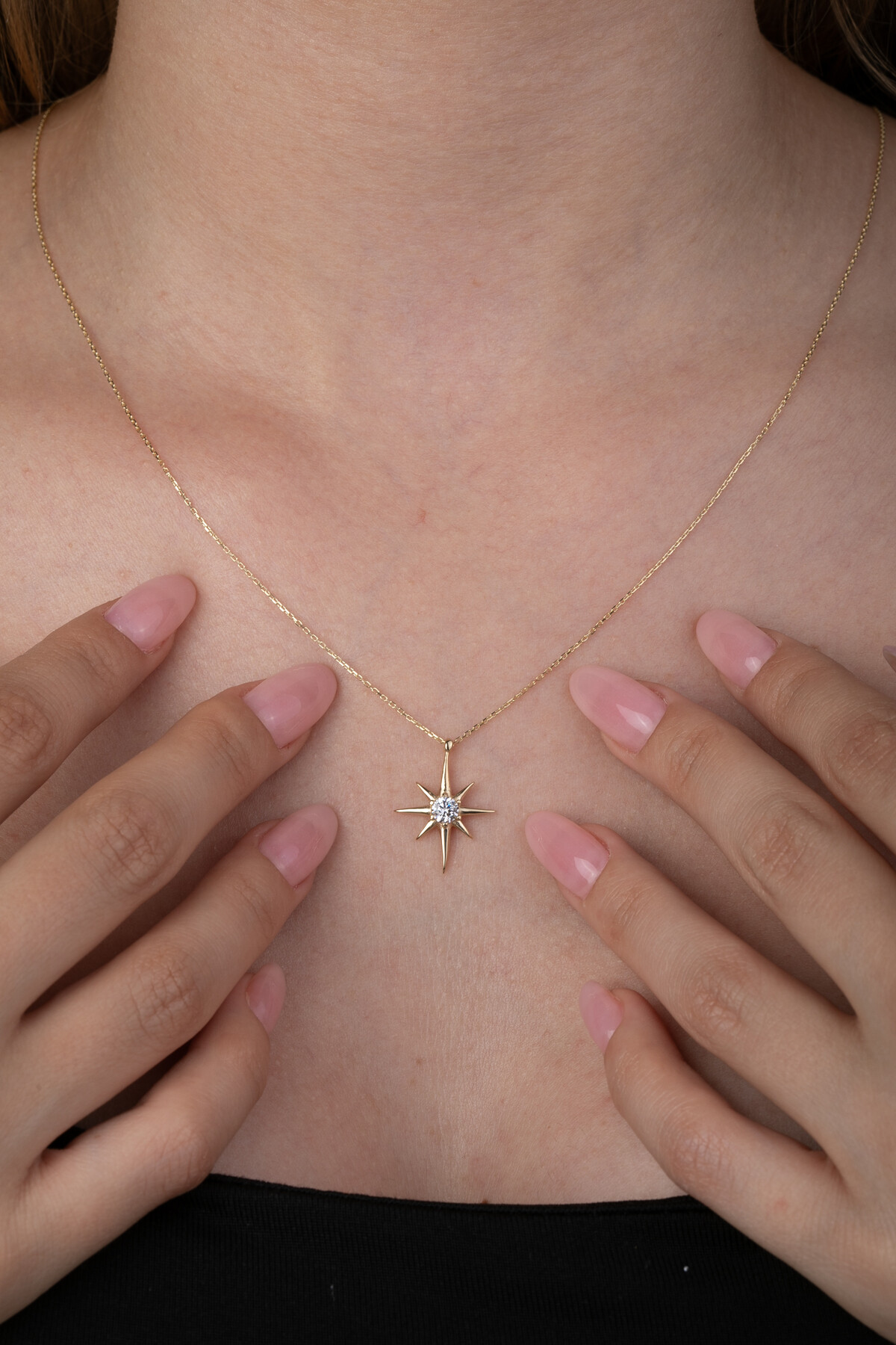 14 Ayar Altın Taşlı  Kutup Yıldızı Kolye