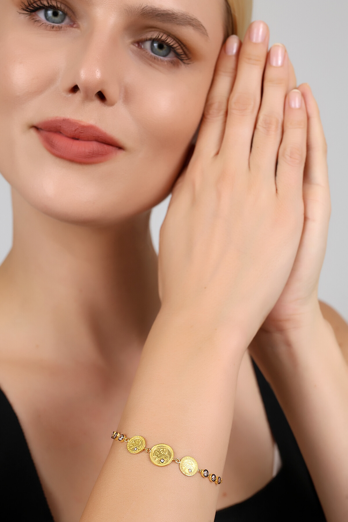 14 Ayar Altın Taşlı Tuğra Bileklik