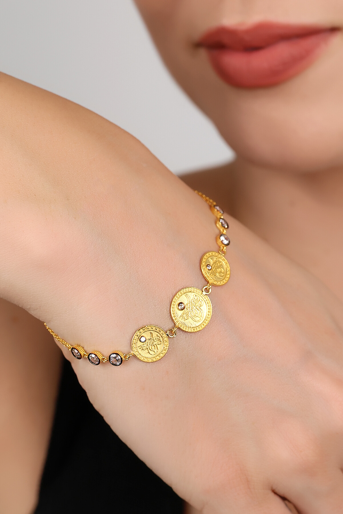 14 Ayar Altın Taşlı Tuğra Bileklik