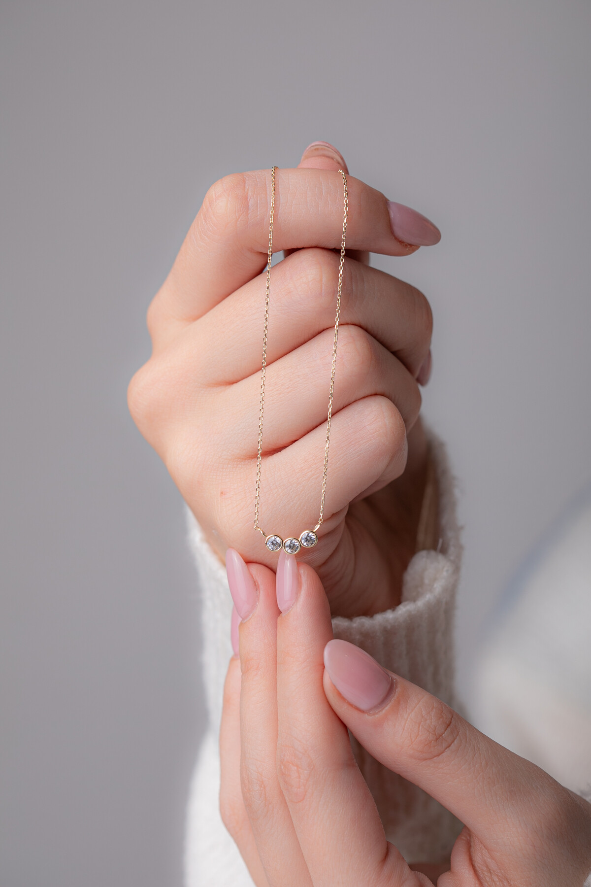 14 Ayar Altın Üç Taş Kolye