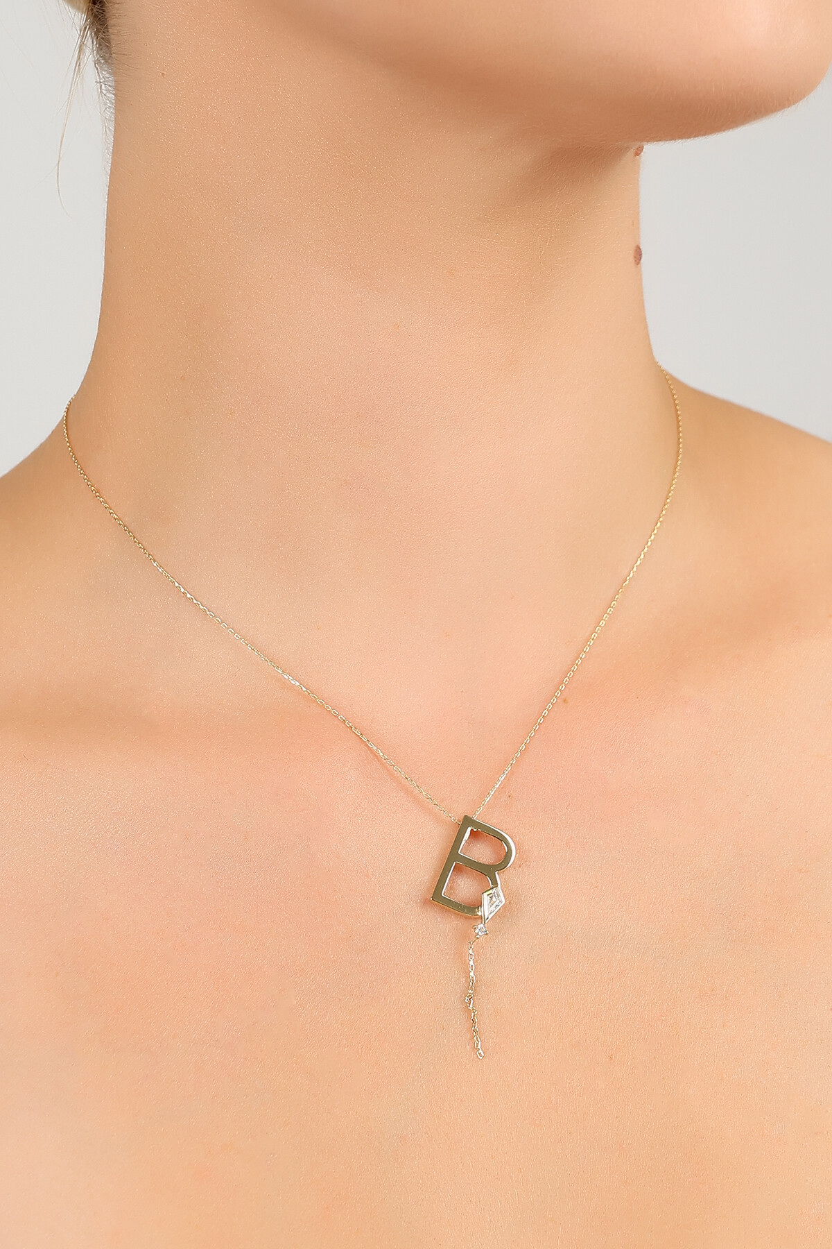 14 Ayar Altın Uçurtma  B Harfi Kolye