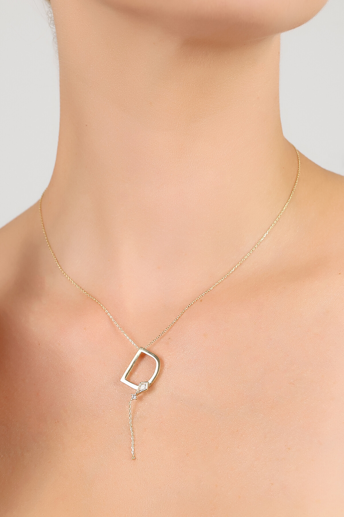 14 Ayar Altın Uçurtma  D Harfi Kolye