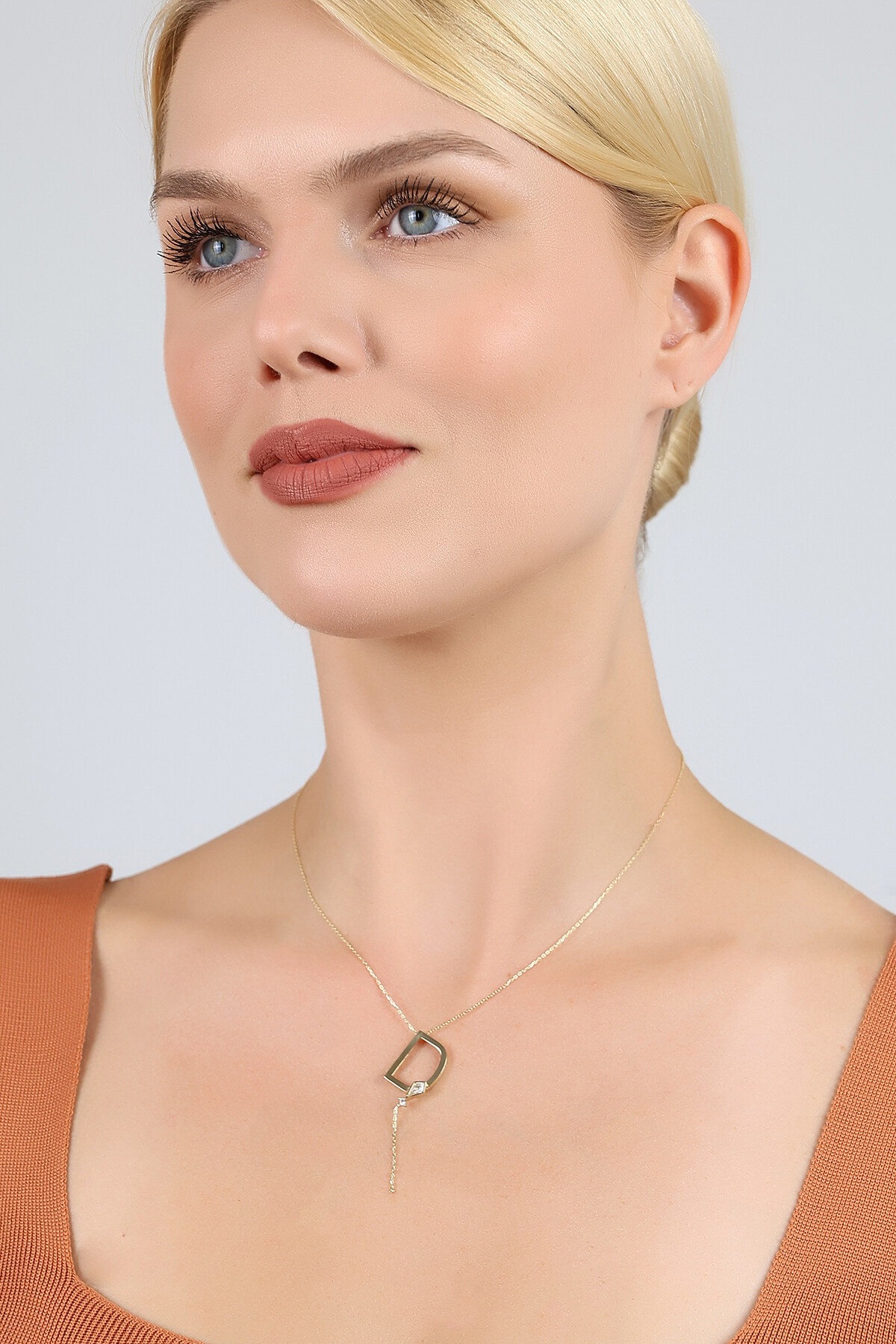 14 Ayar Altın Uçurtma  D Harfi Kolye