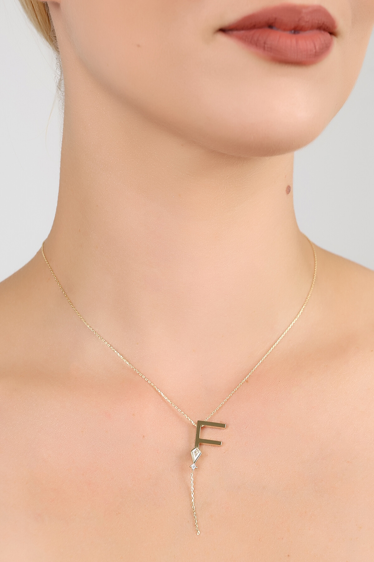 14 Ayar Altın Uçurtma  F Harfi Kolye