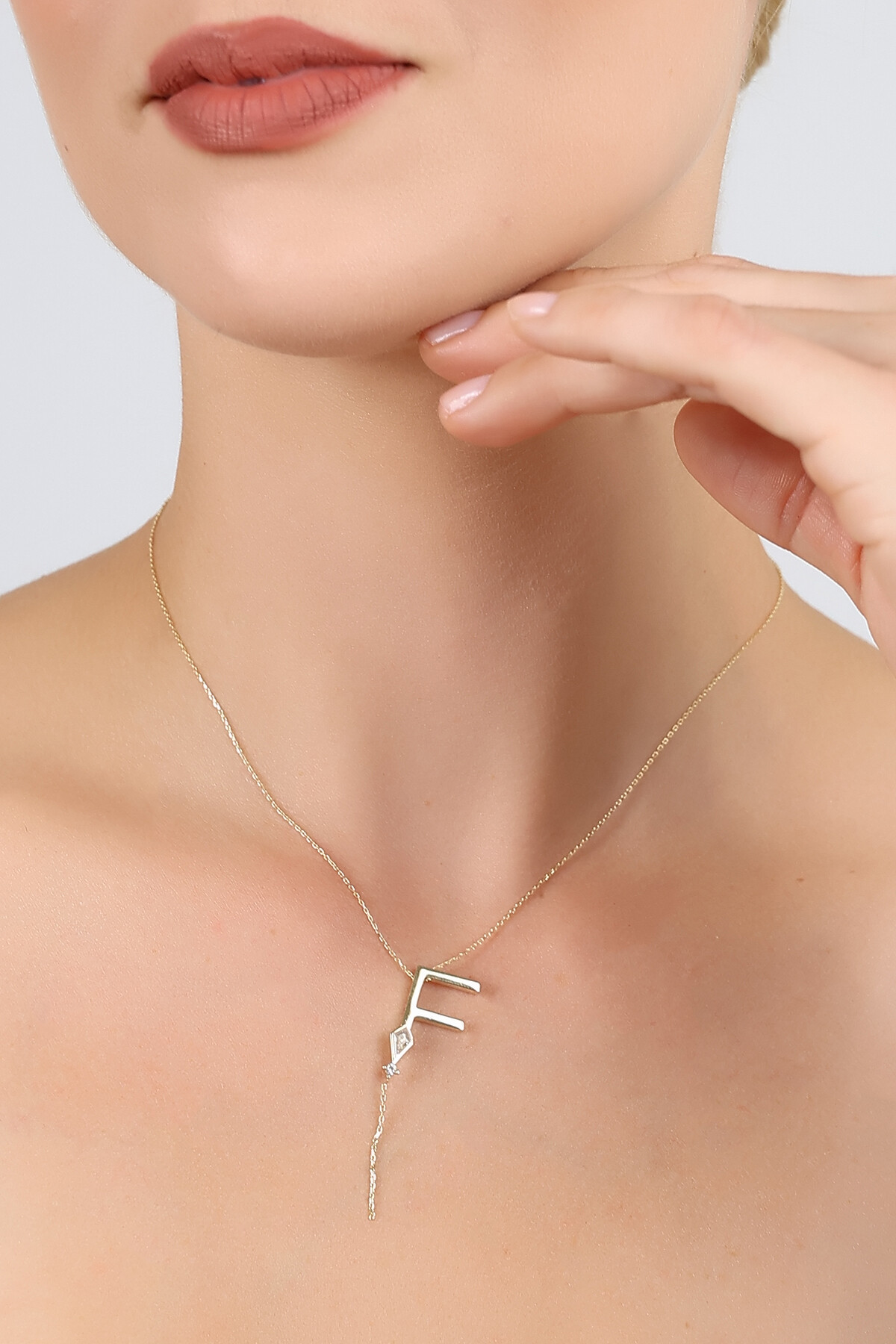 14 Ayar Altın Uçurtma  F Harfi Kolye