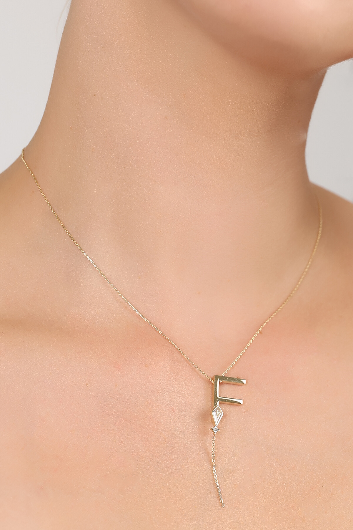 14 Ayar Altın Uçurtma  F Harfi Kolye