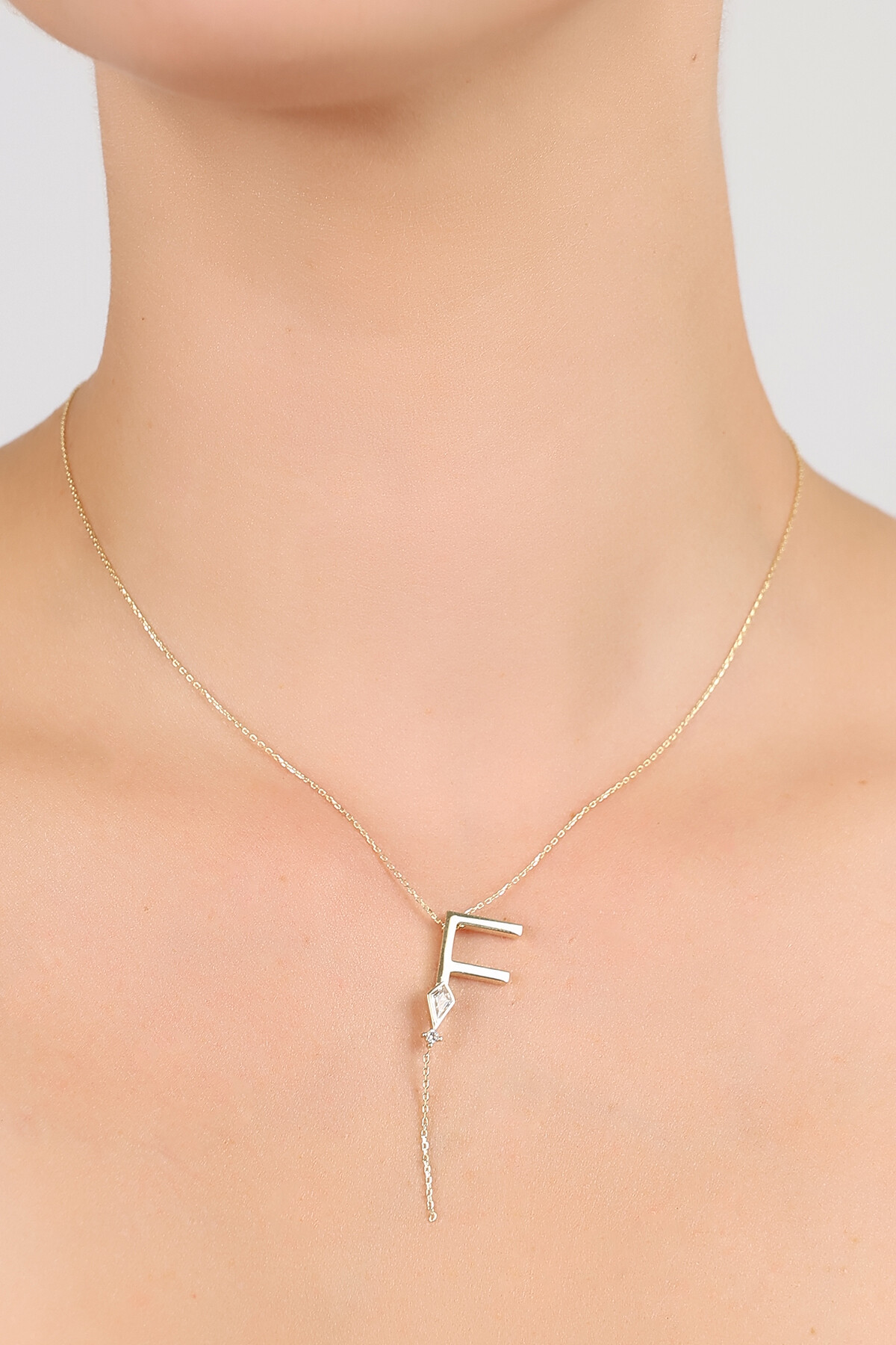 14 Ayar Altın Uçurtma  F Harfi Kolye