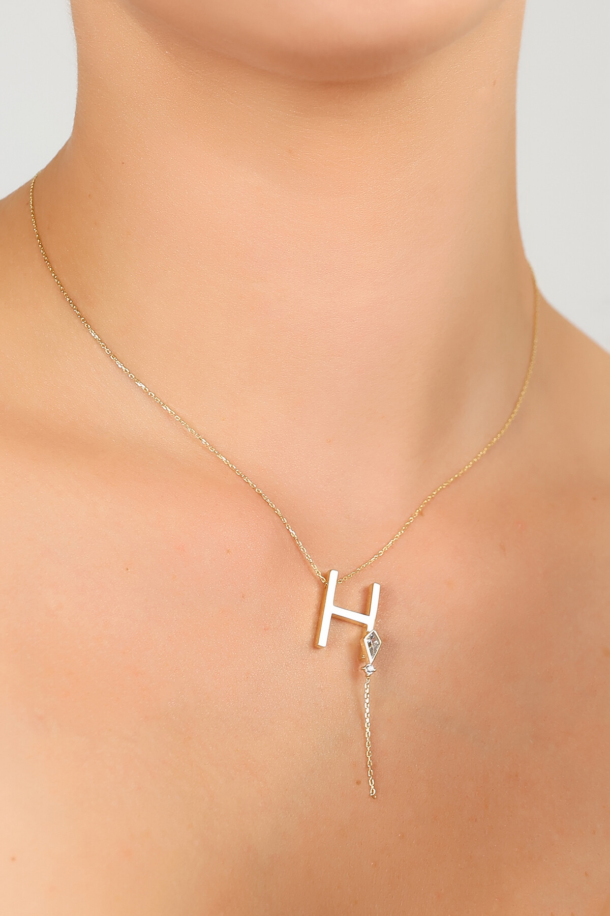 14 Ayar Altın Uçurtma  H Harfi Kolye