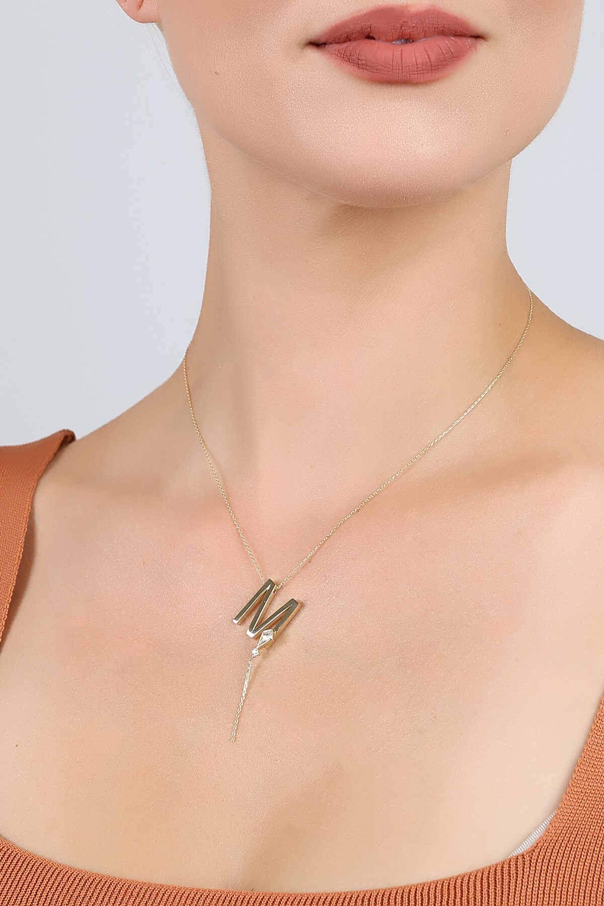 14 Ayar Altın Uçurtma  M Harfi Kolye