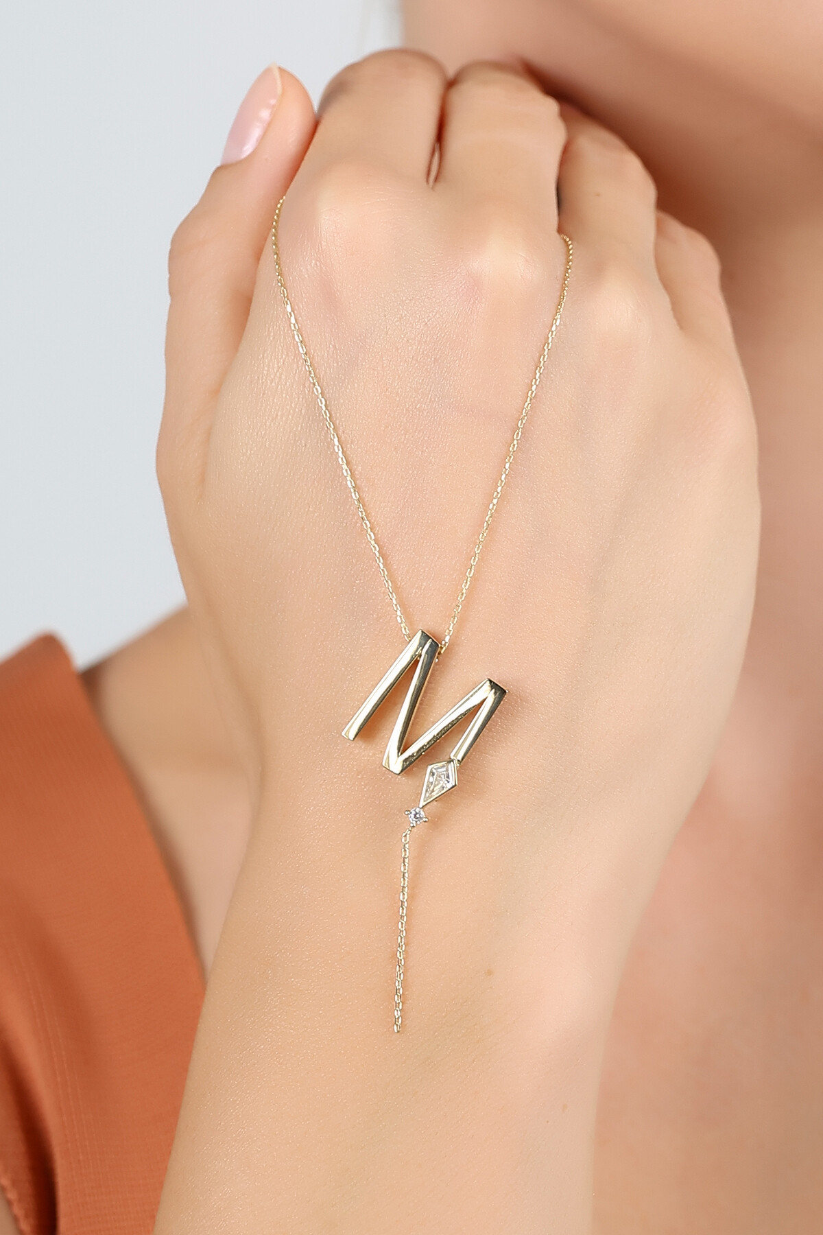 14 Ayar Altın Uçurtma  M Harfi Kolye