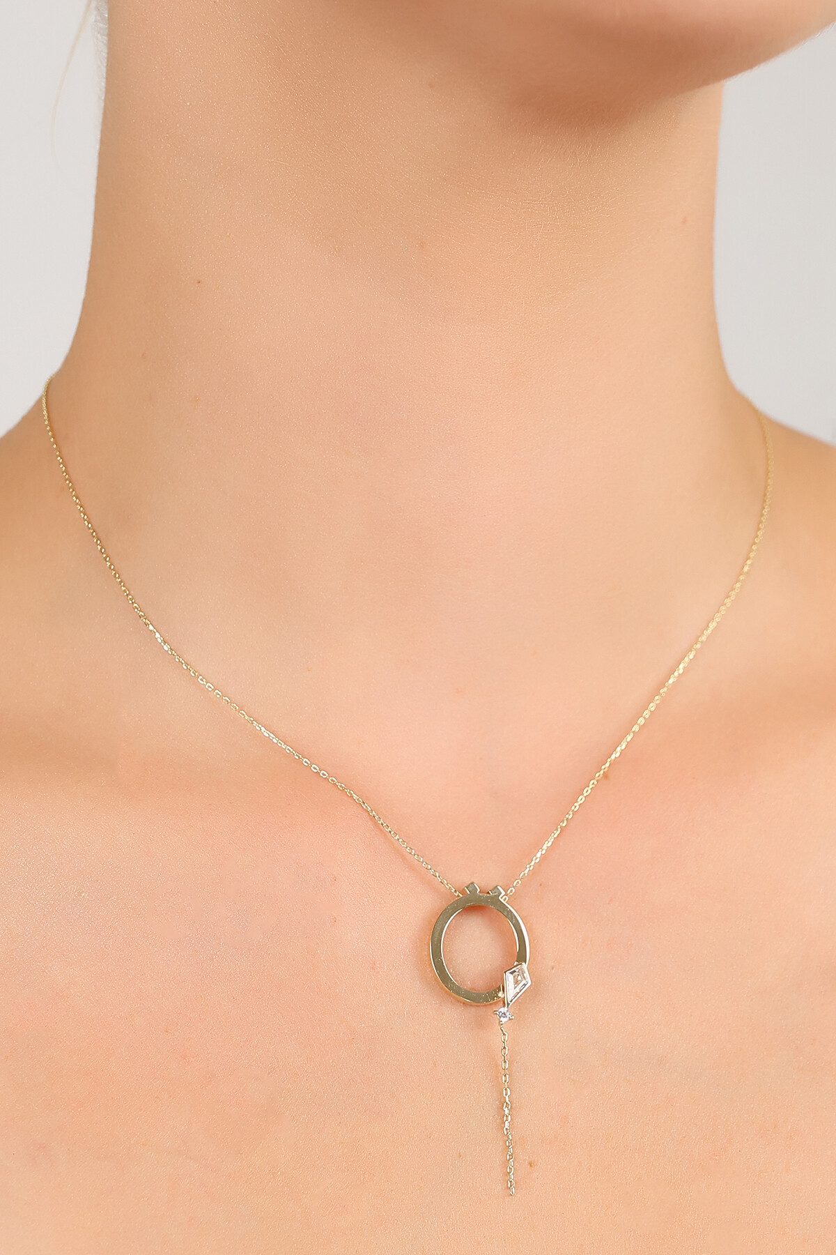 14 Ayar Altın Uçurtma  Ö Harfi Kolye