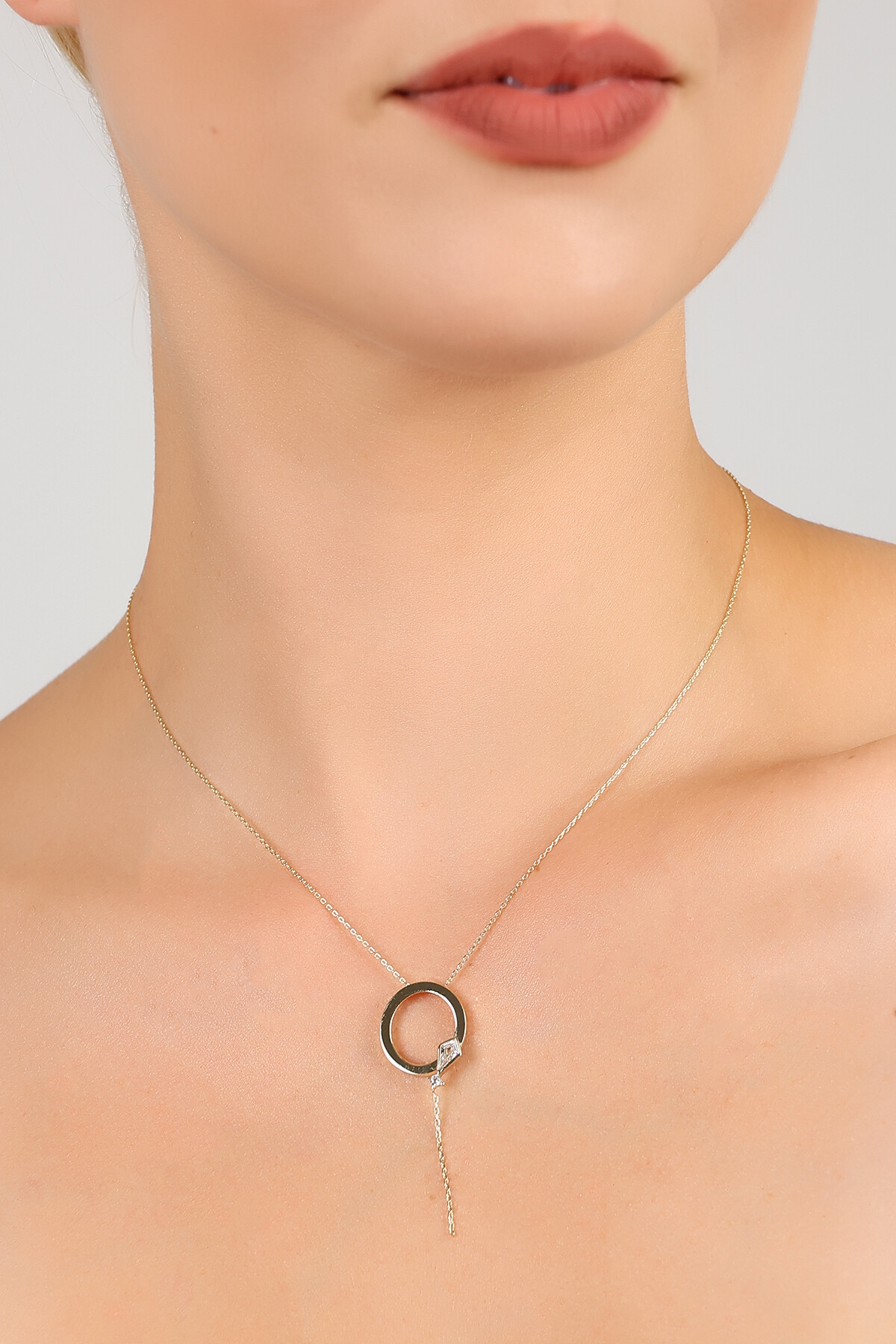 14 Ayar Altın Uçurtma  O Harfi Kolye