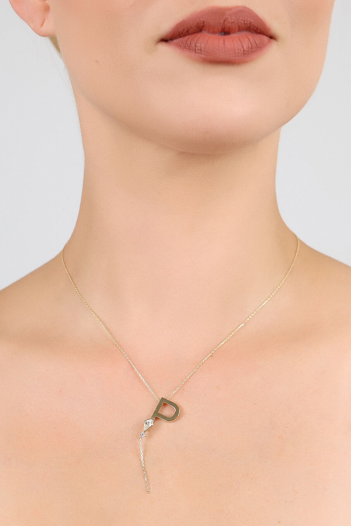 14 Ayar Altın Uçurtma  P Harfi Kolye