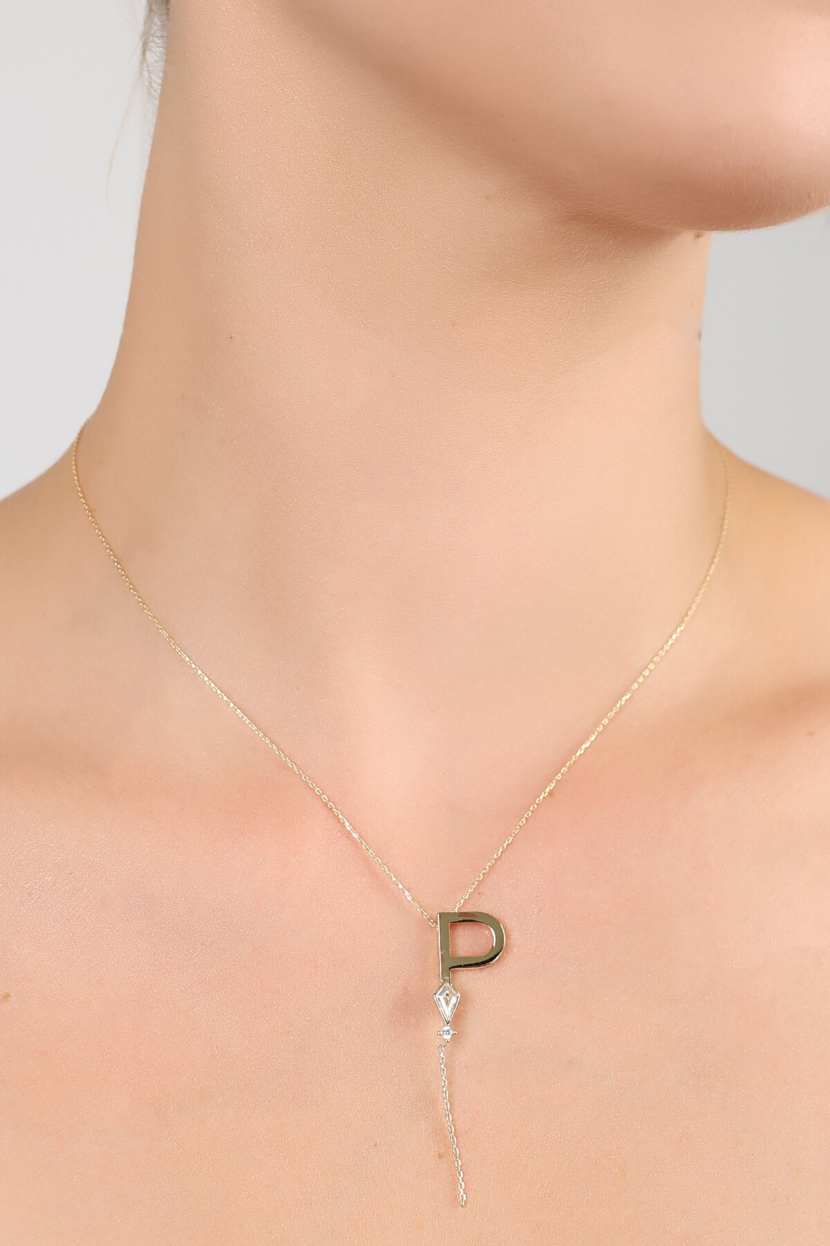 14 Ayar Altın Uçurtma  P Harfi Kolye