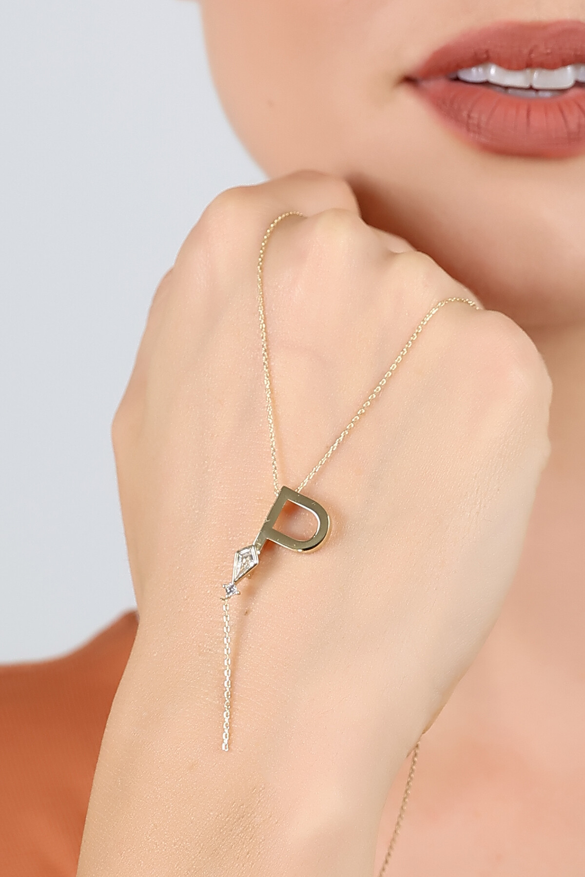 14 Ayar Altın Uçurtma  P Harfi Kolye