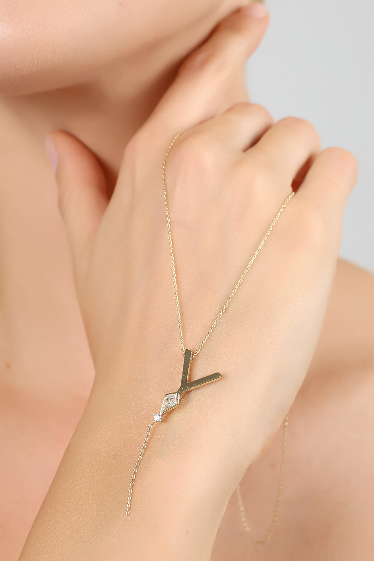 14 Ayar Altın Uçurtma  Y Harfi Kolye