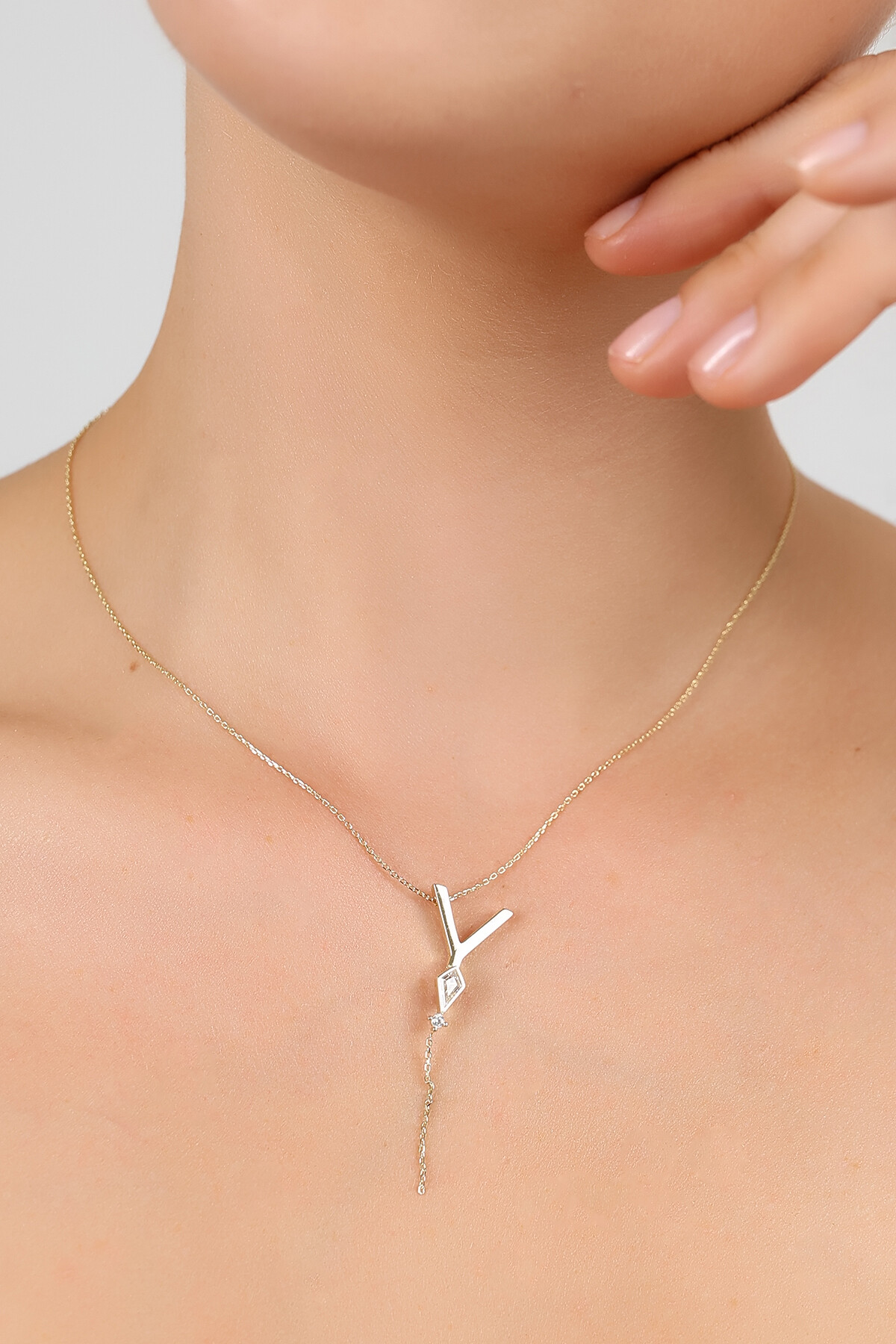 14 Ayar Altın Uçurtma  Y Harfi Kolye