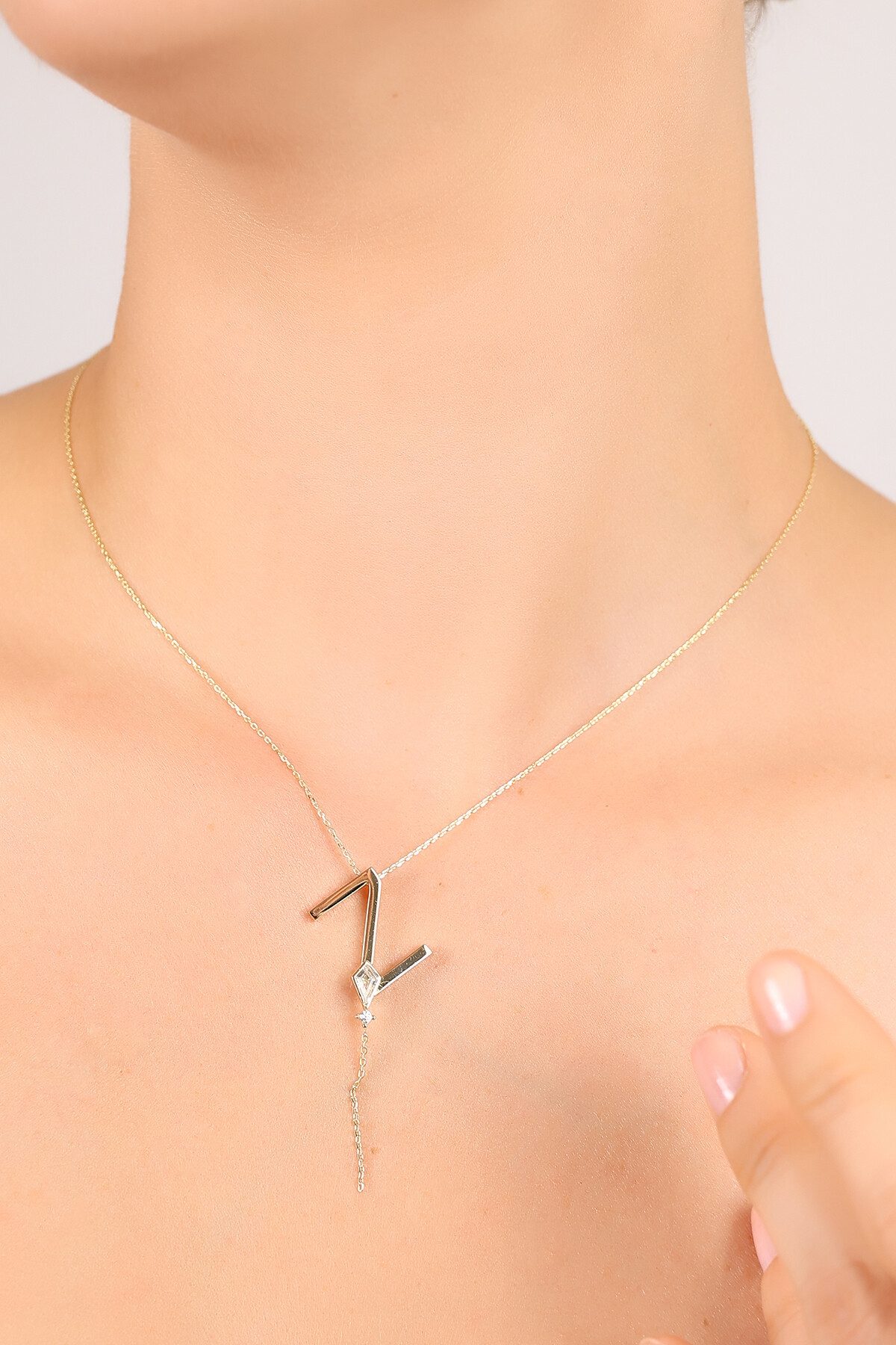 14 Ayar Altın Uçurtma  Z Harfi Kolye