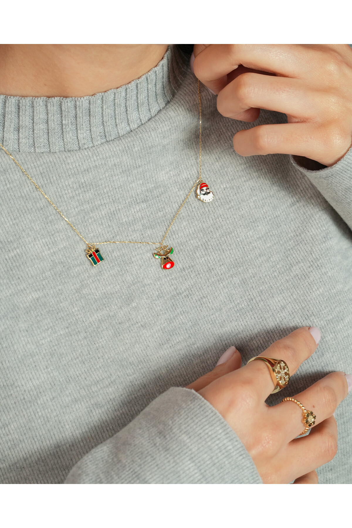 14 Ayar Altın Yılbaşı Charmlı Kolye