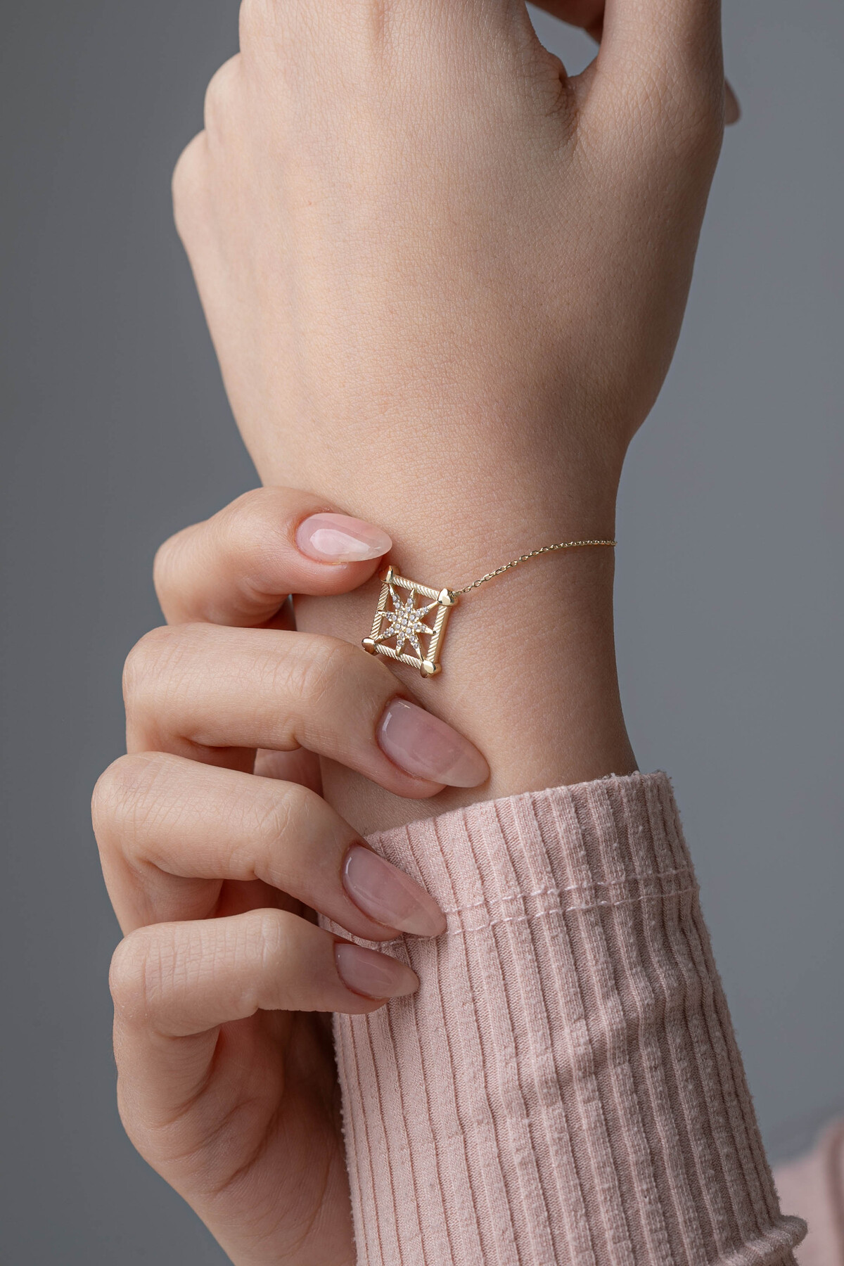 14 Ayar Altın Yıldız Bileklik