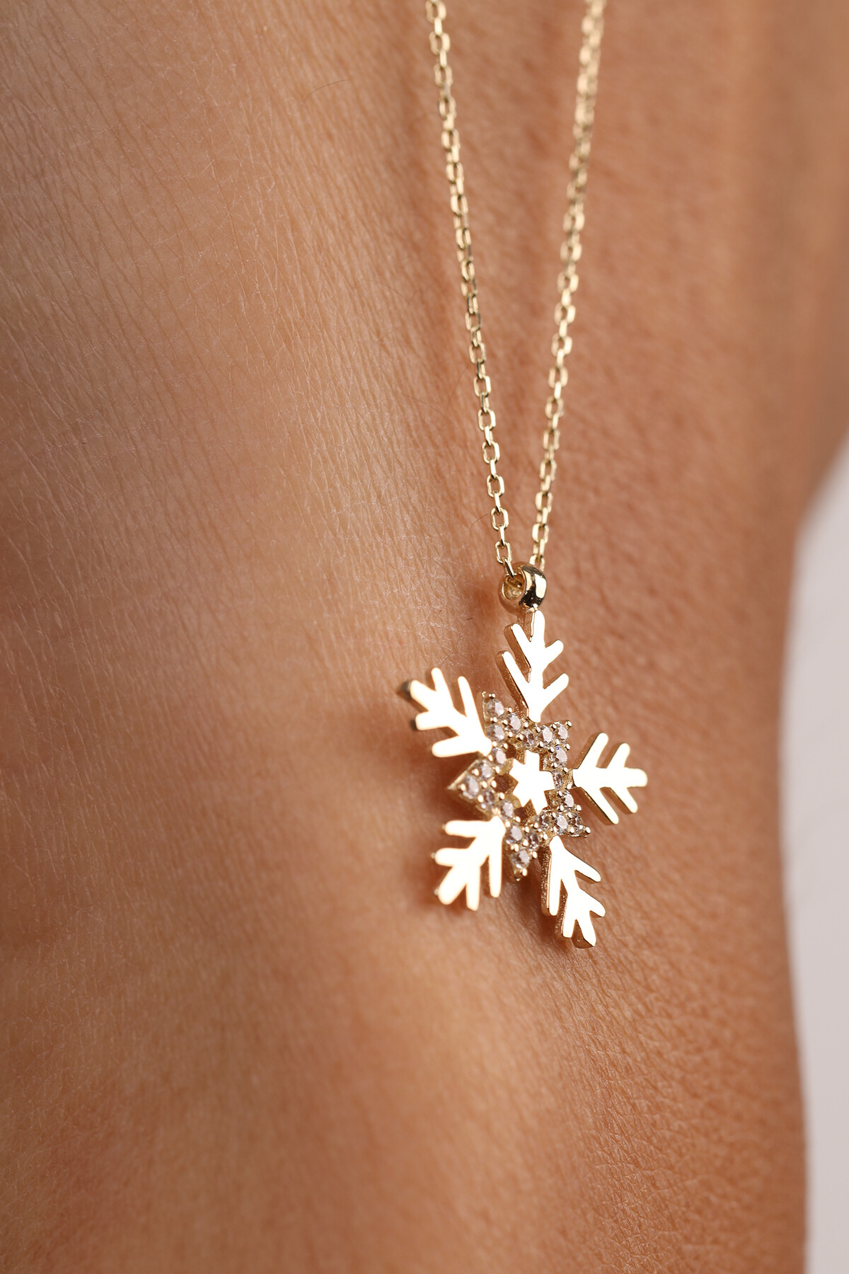 14 Ayar Altın Yıldız Kartanesi Kolye