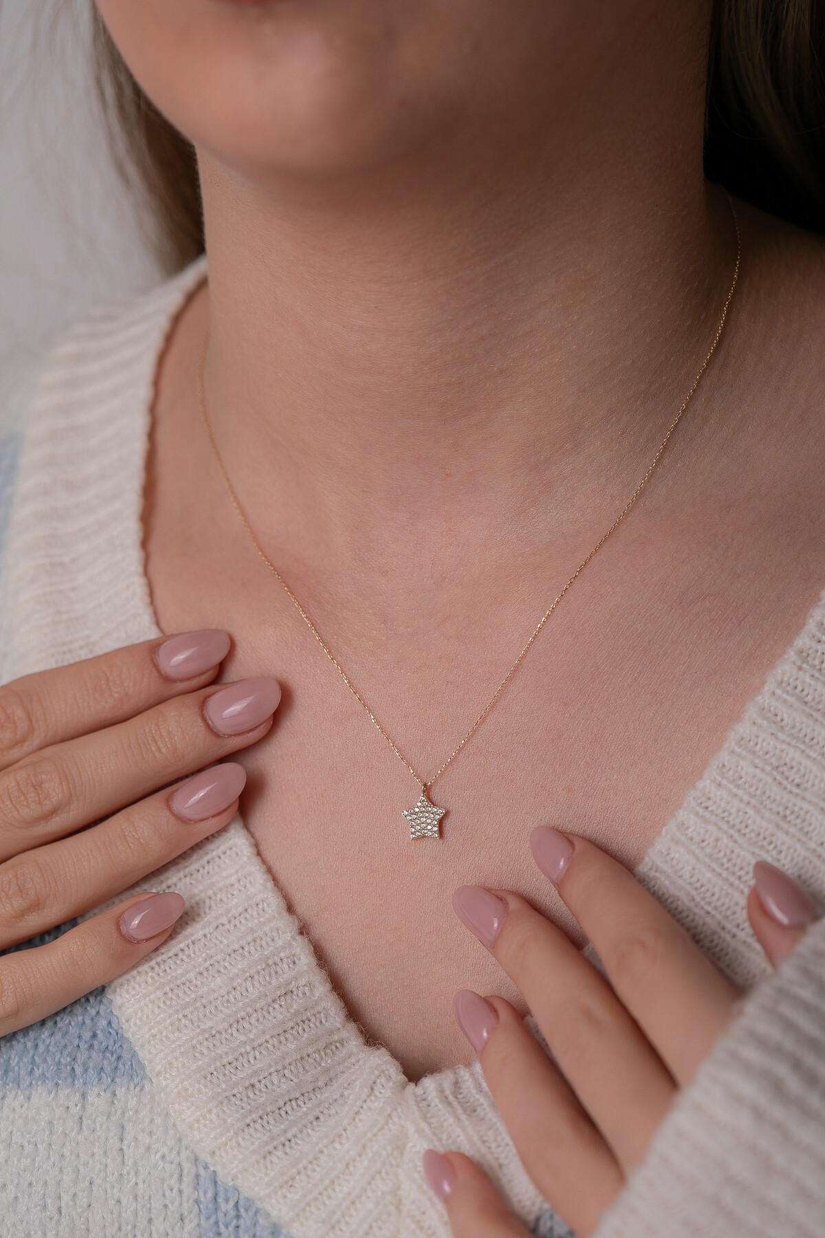 14 Ayar Altın Yıldız Kolye