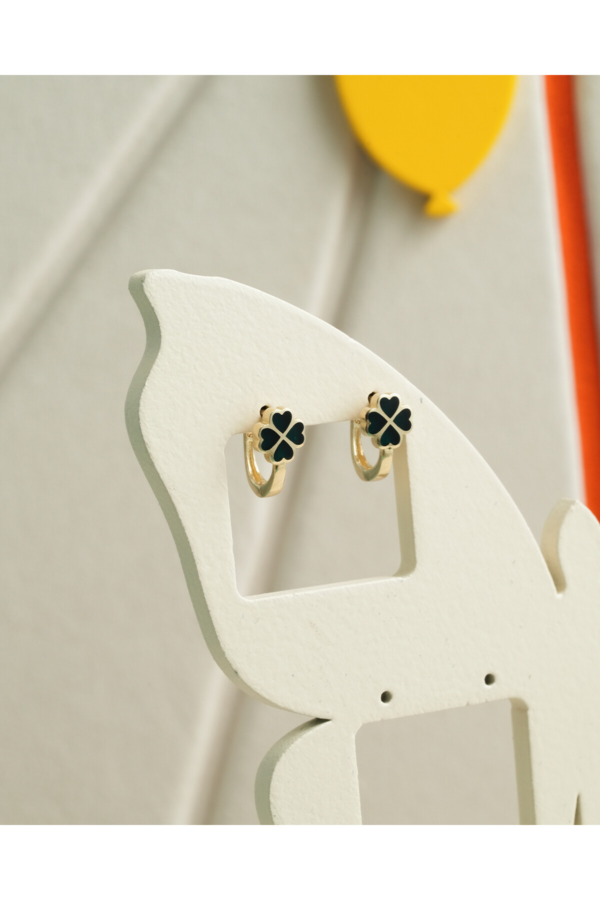 14 Ayar Altın Yonca Çocuk Küpe