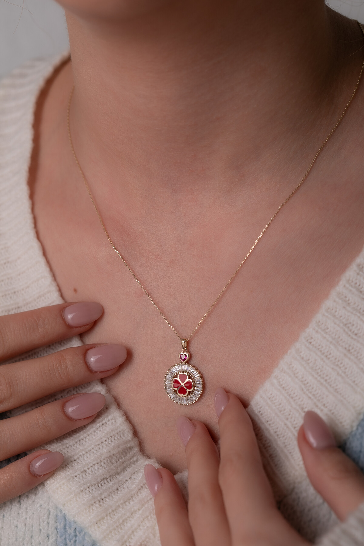 14 Ayar Altın Yonca Kolye