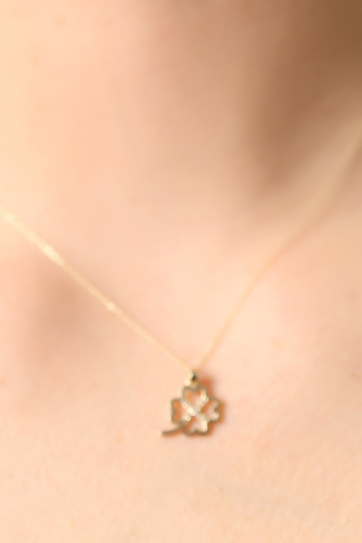 14 Ayar Altın Yonca Kolye