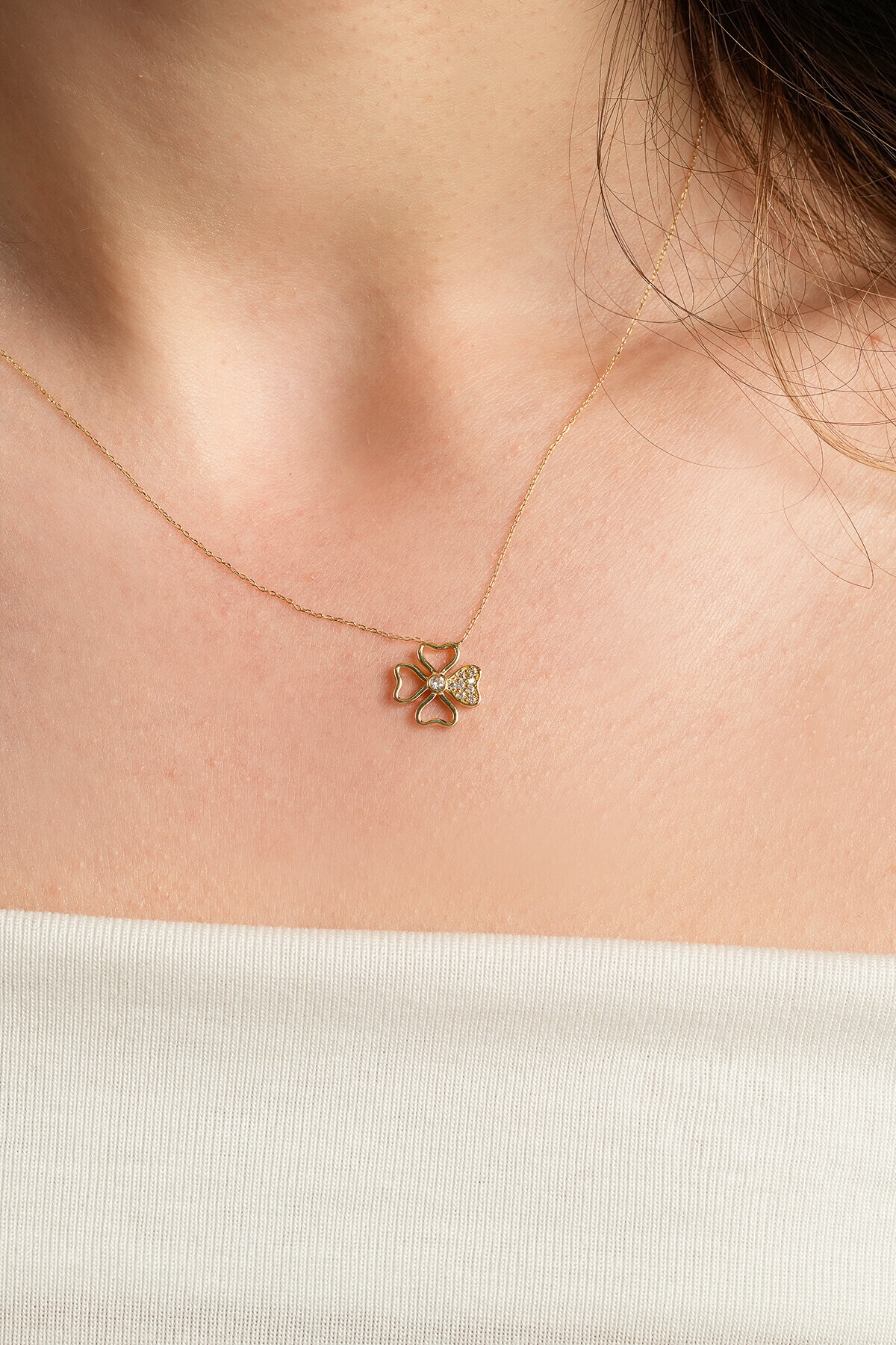 14 Ayar Altın Yonca Kolye