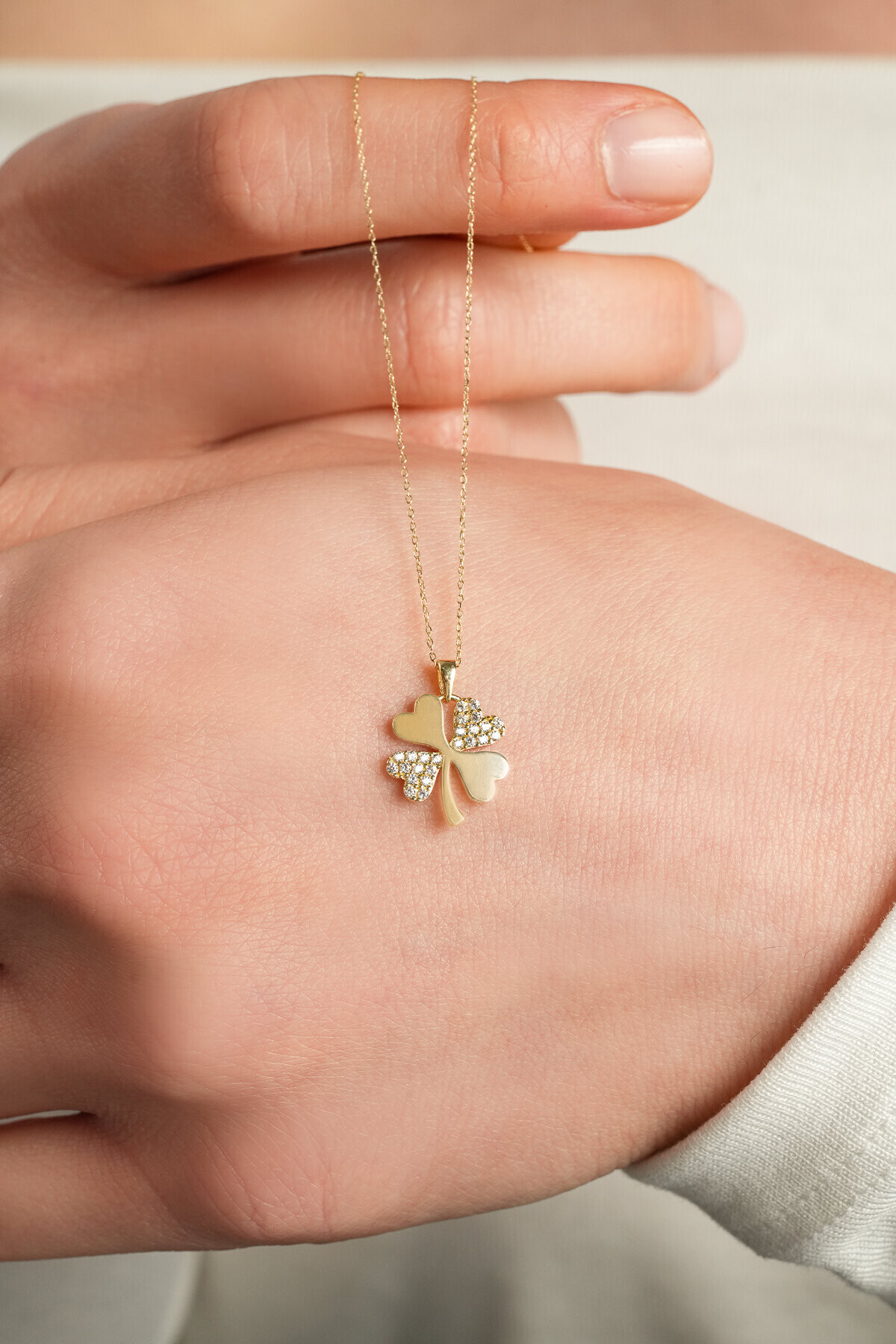 14 Ayar Altın Yonca Kolye