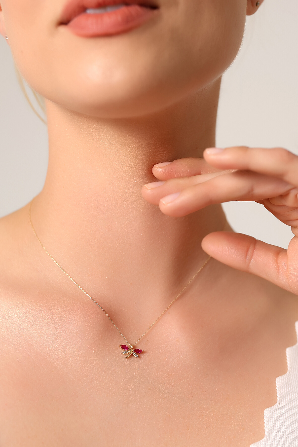 14 Ayar Altın Yusufcuk Kolye