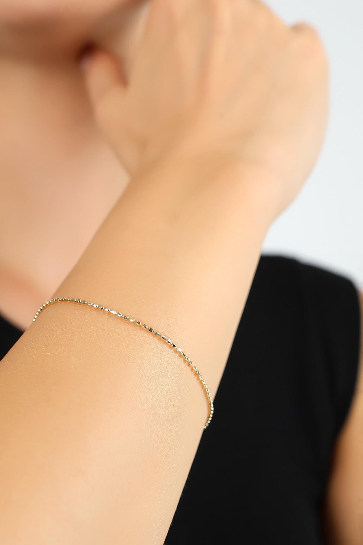 14 Ayar Altın Zarif Dorika Bileklik