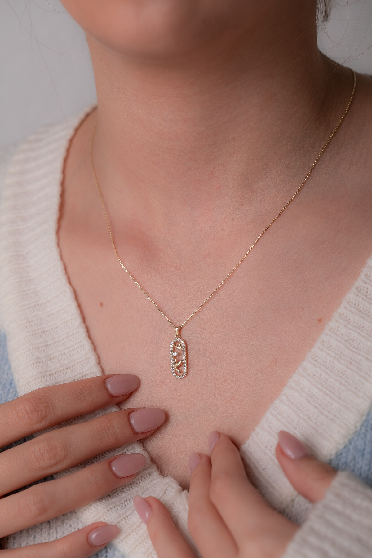 14 Ayar Altın Zeytin Dalı Kolye