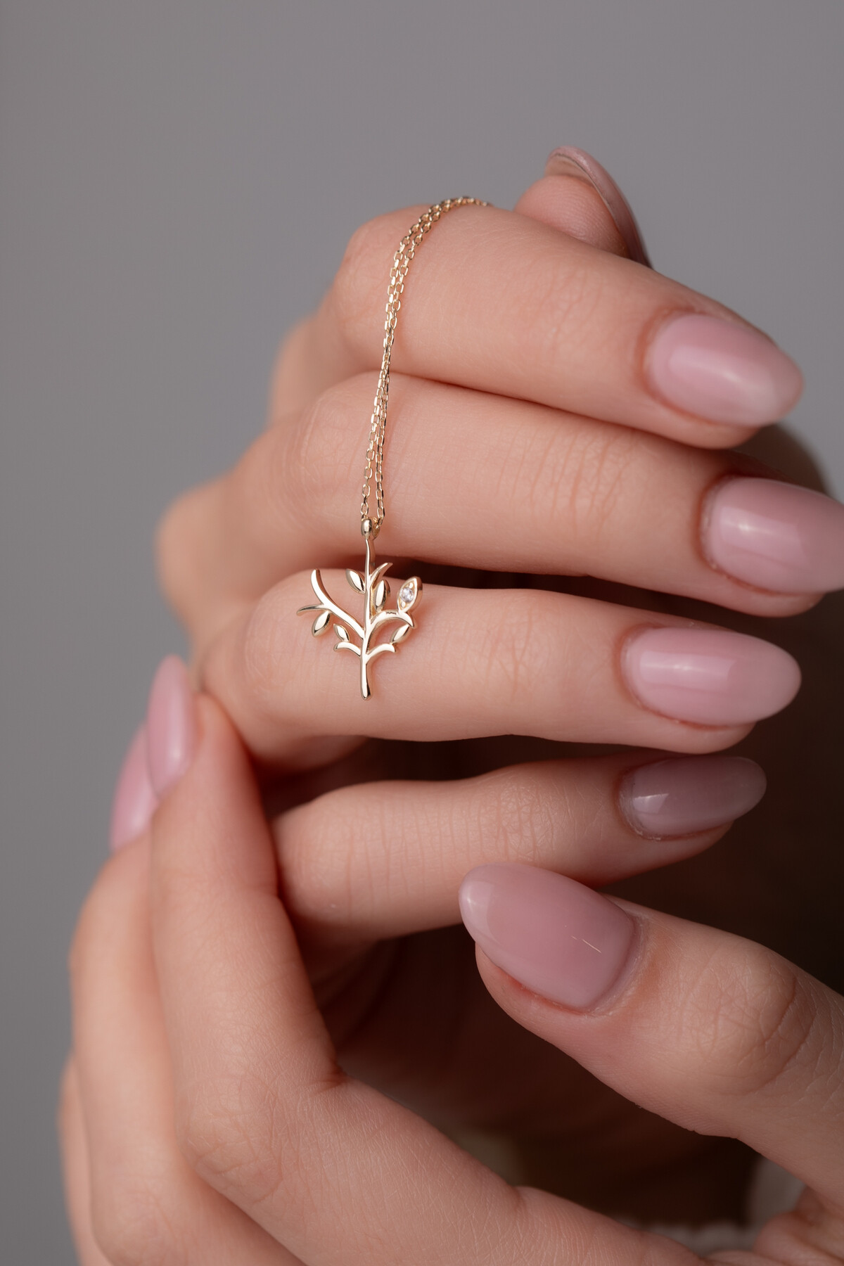 14 Ayar Altın Zeytin Dalı Kolye