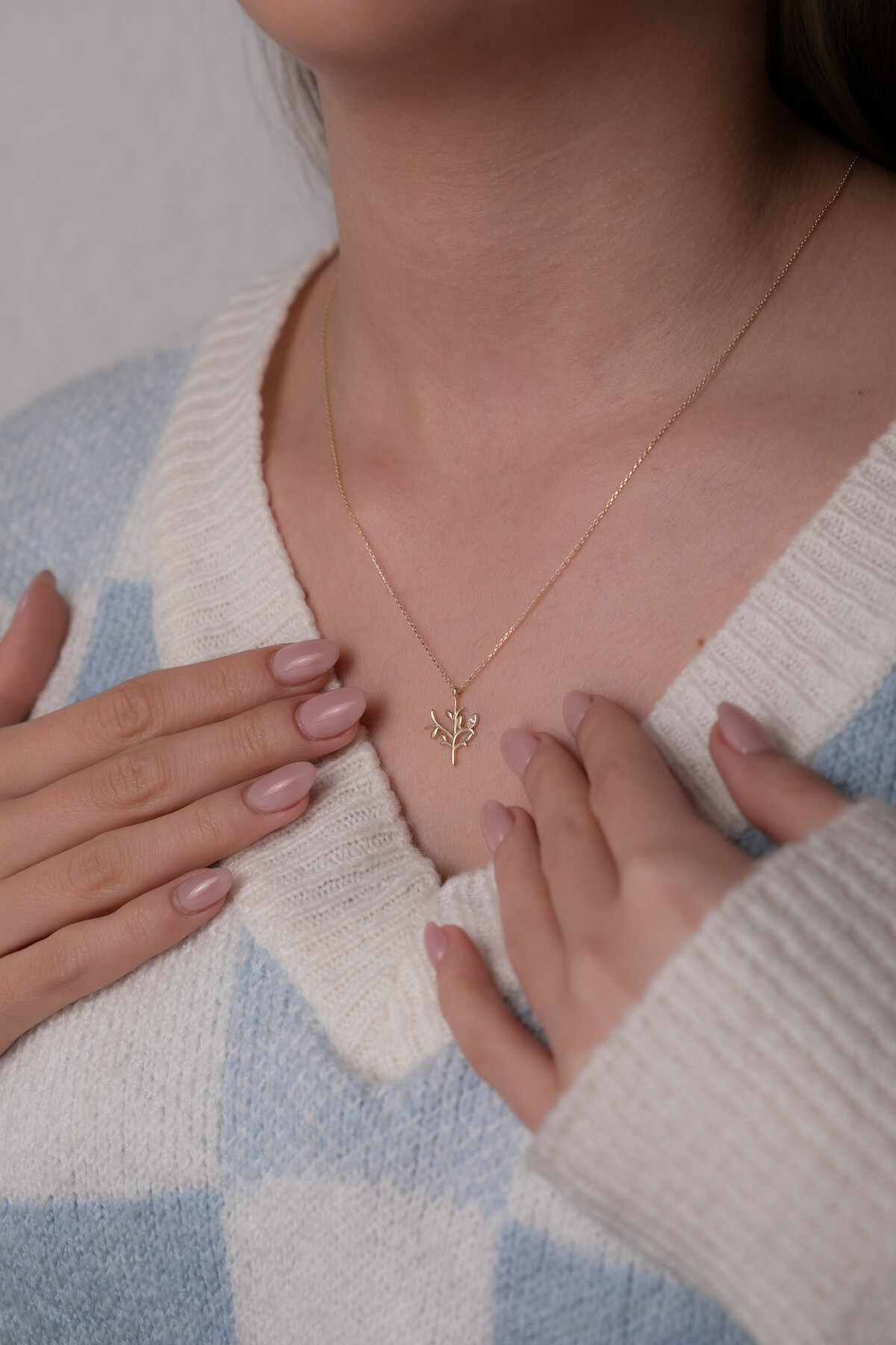 14 Ayar Altın Zeytin Dalı Kolye