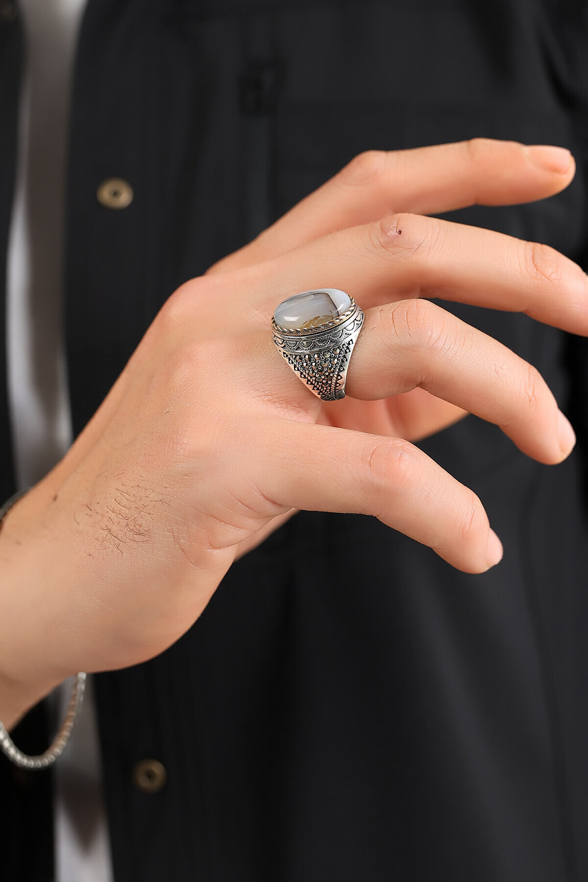 Gümüş Akik Taşlı Erkek Yüzük 