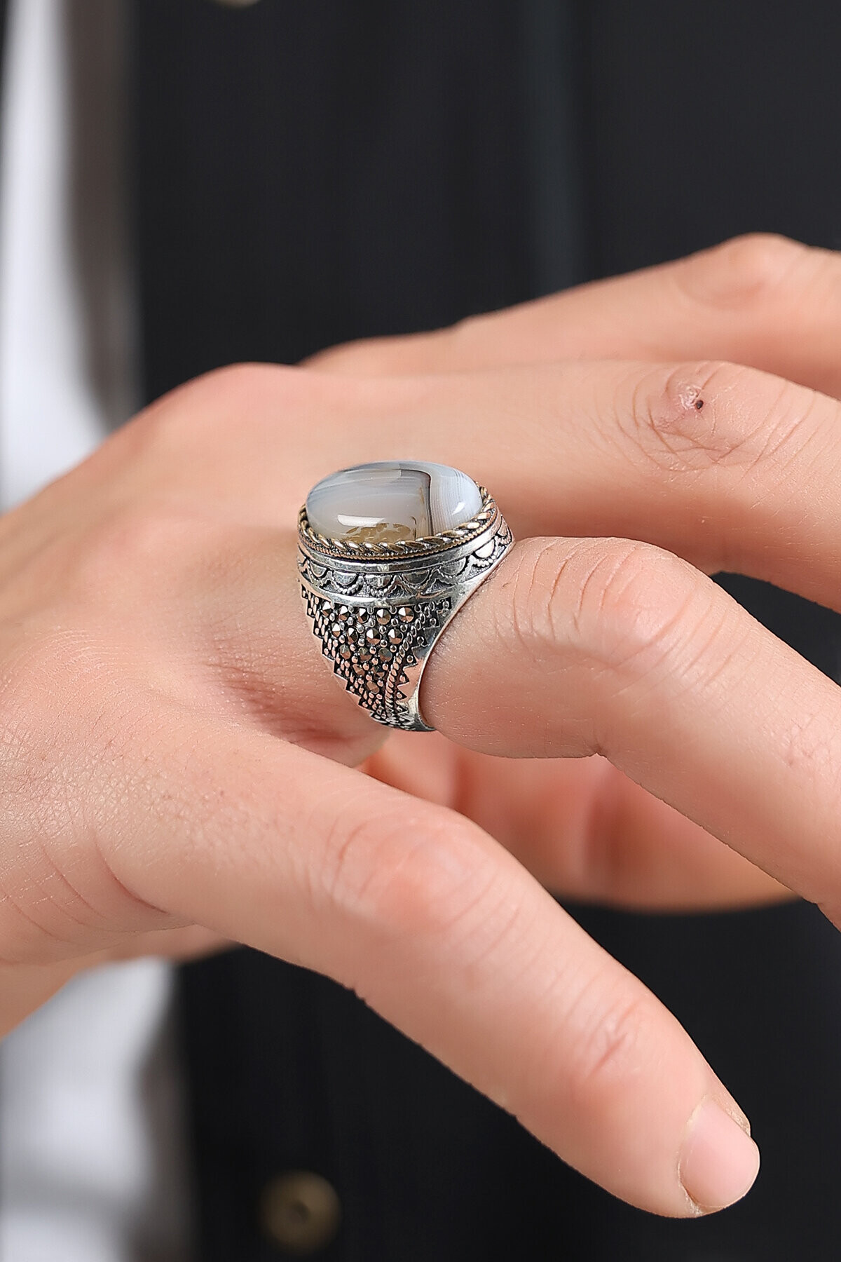 Gümüş Akik Taşlı Erkek Yüzük 