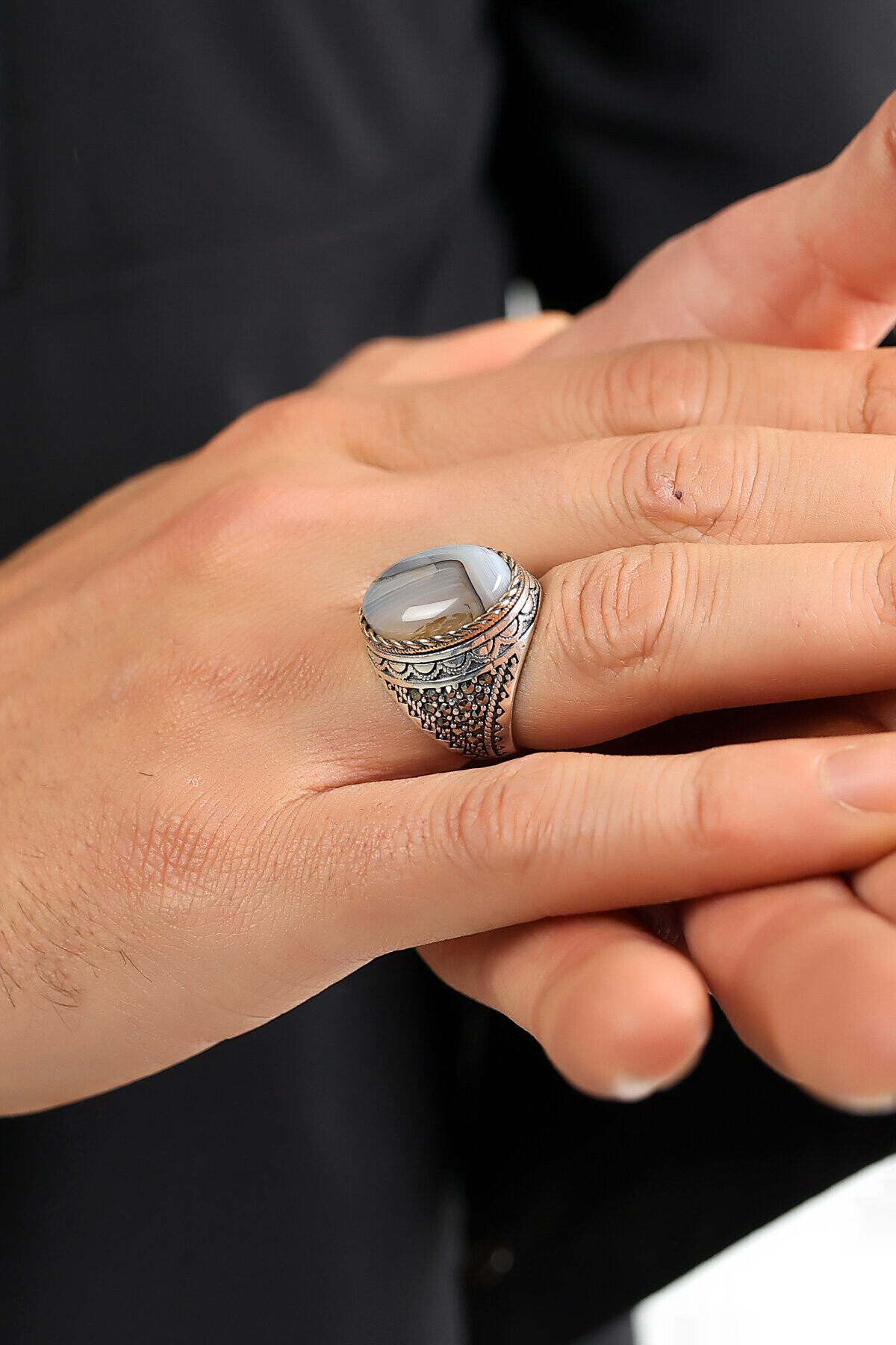 Gümüş Akik Taşlı Erkek Yüzük 