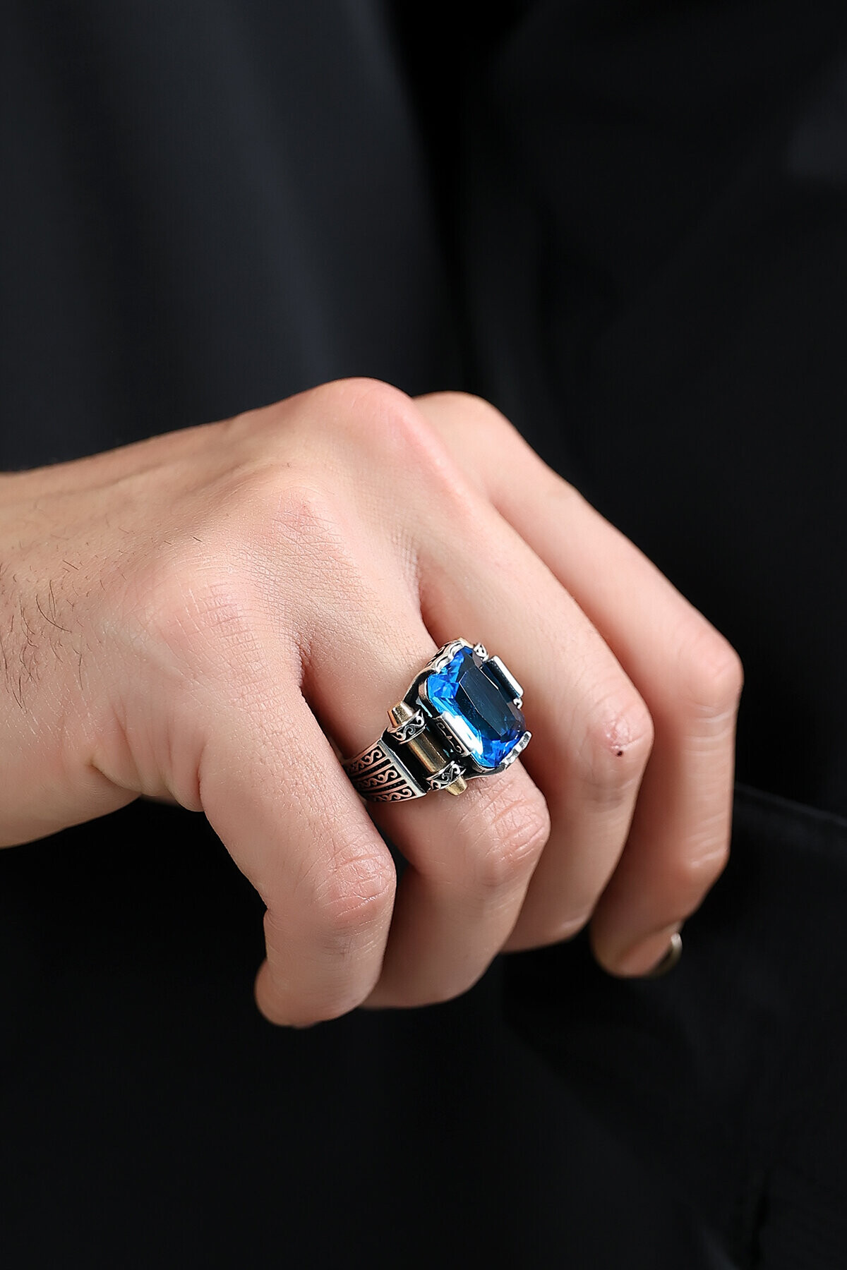 Gümüş Aqua Taşlı Kare Kesim Erkek Yüzük 