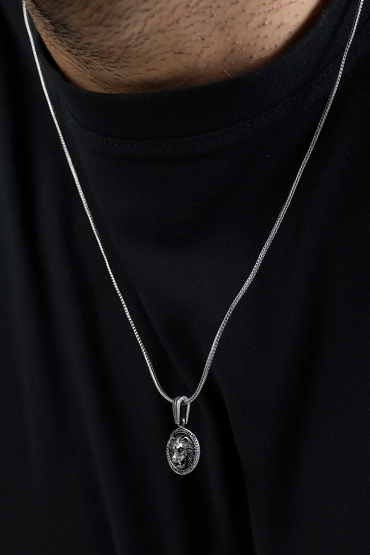 Gümüş Aslan Figürlü Kolye Ucu