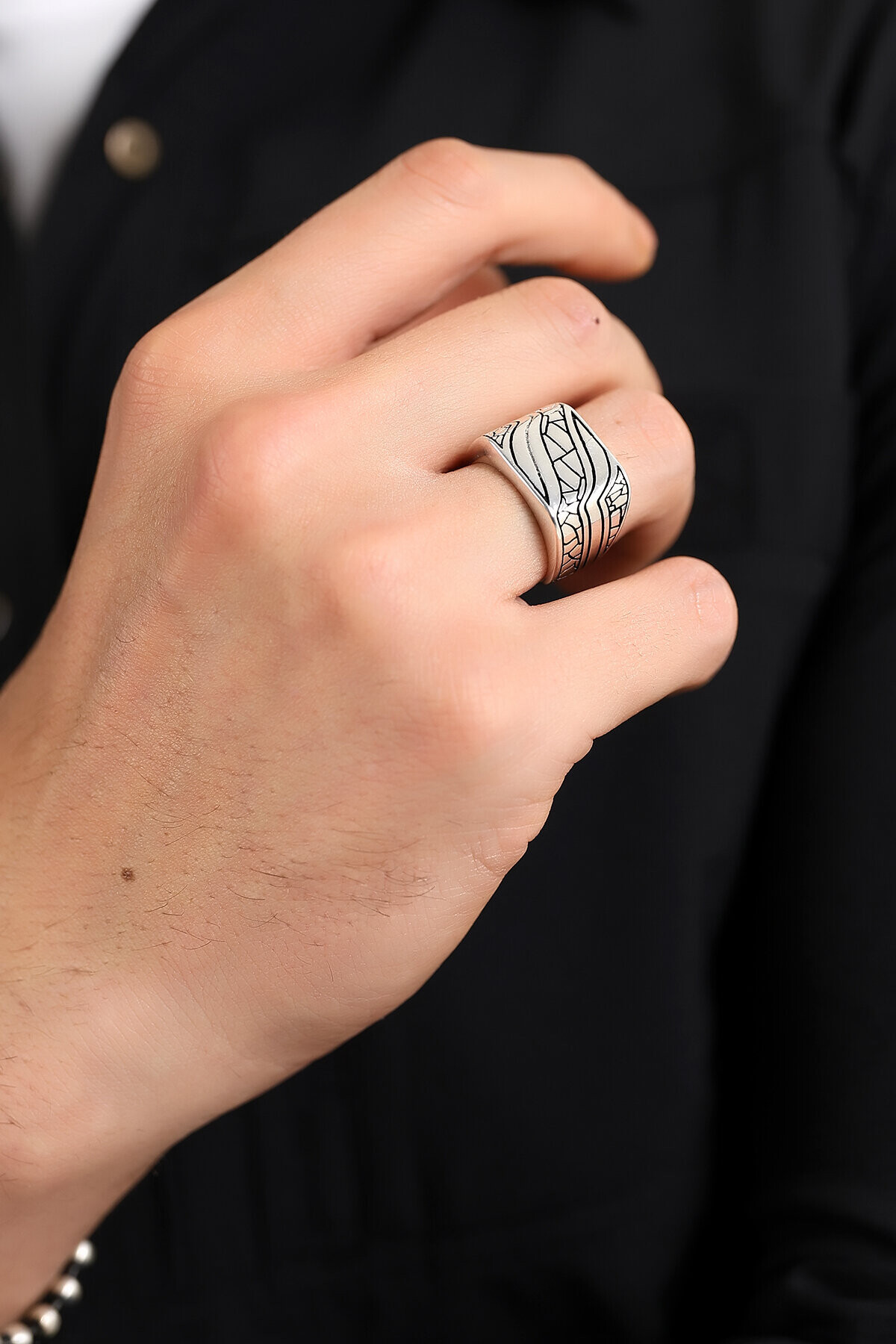 Gümüş Eskitme Model Kare Erkek Yüzük