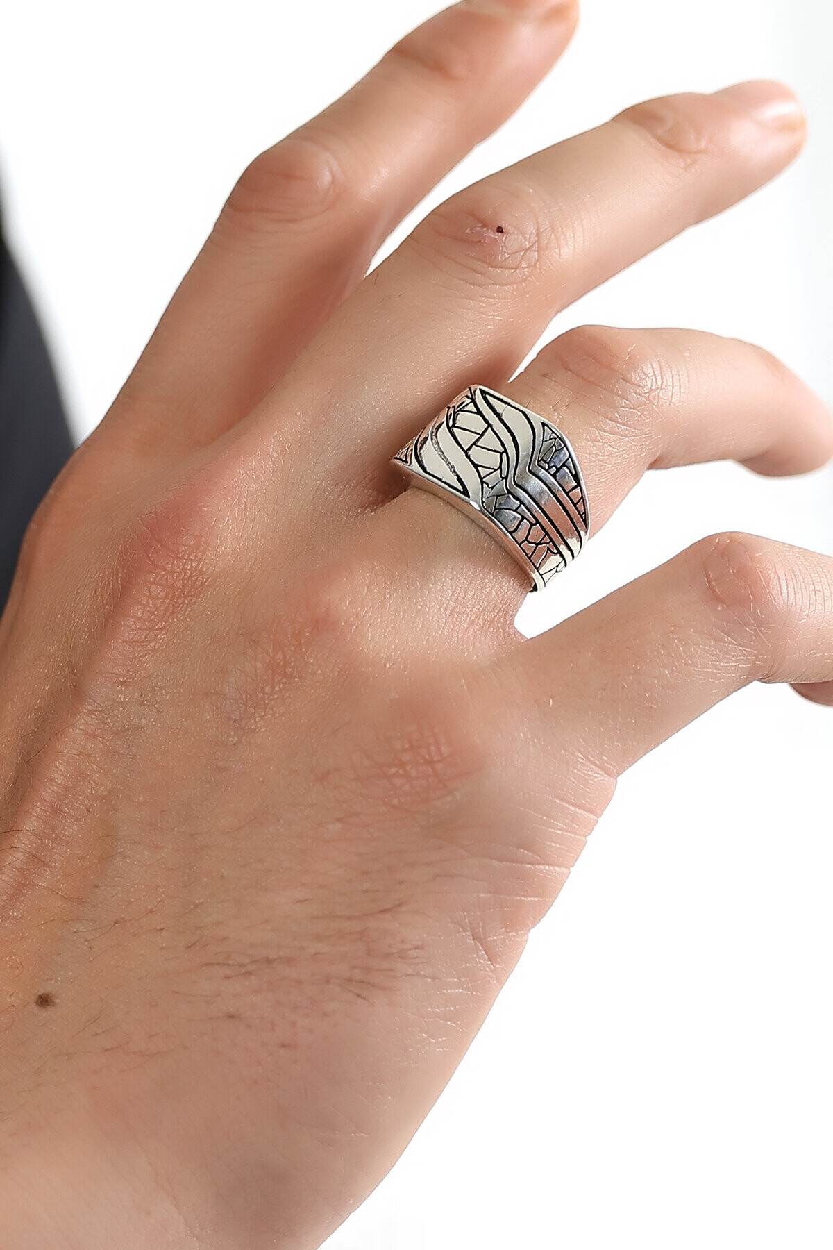 Gümüş Eskitme Model Kare Erkek Yüzük