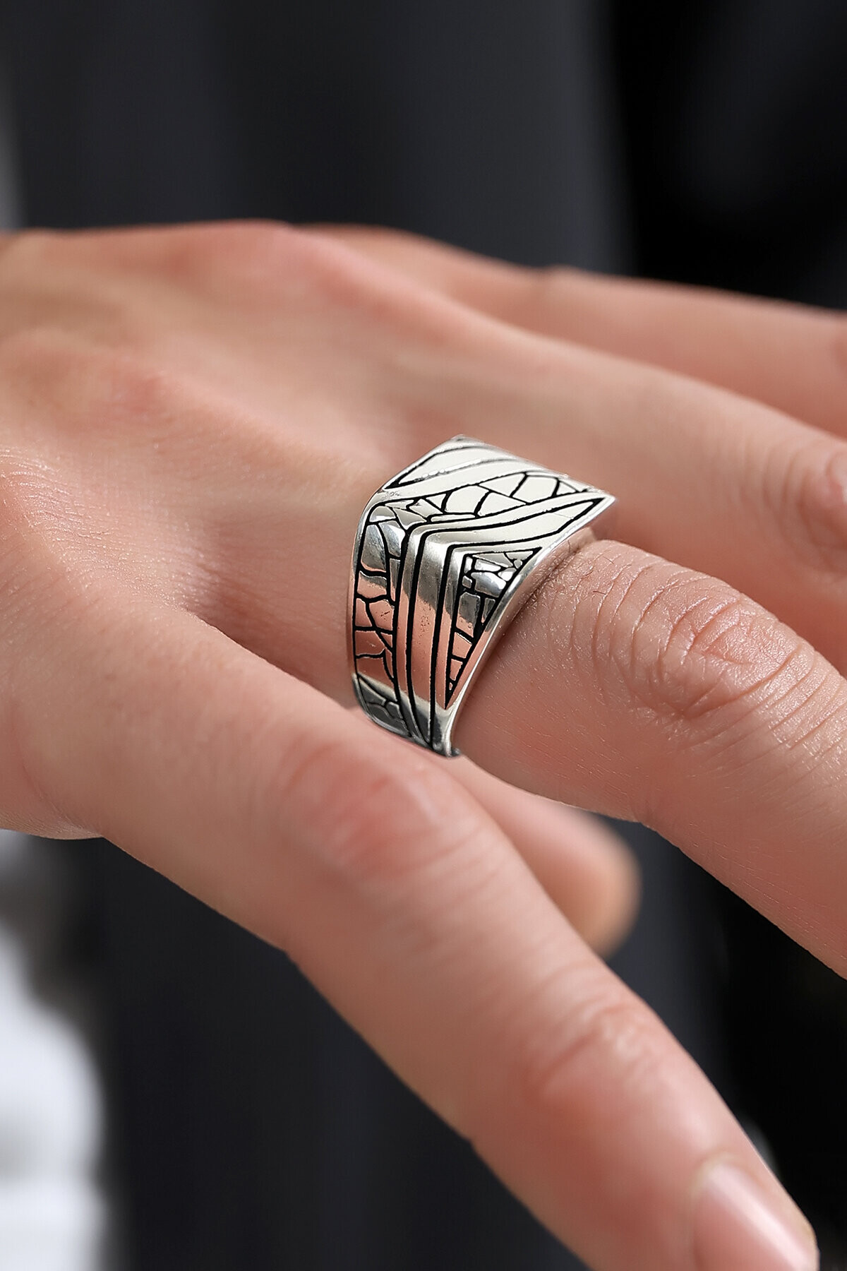 Gümüş Eskitme Model Kare Erkek Yüzük