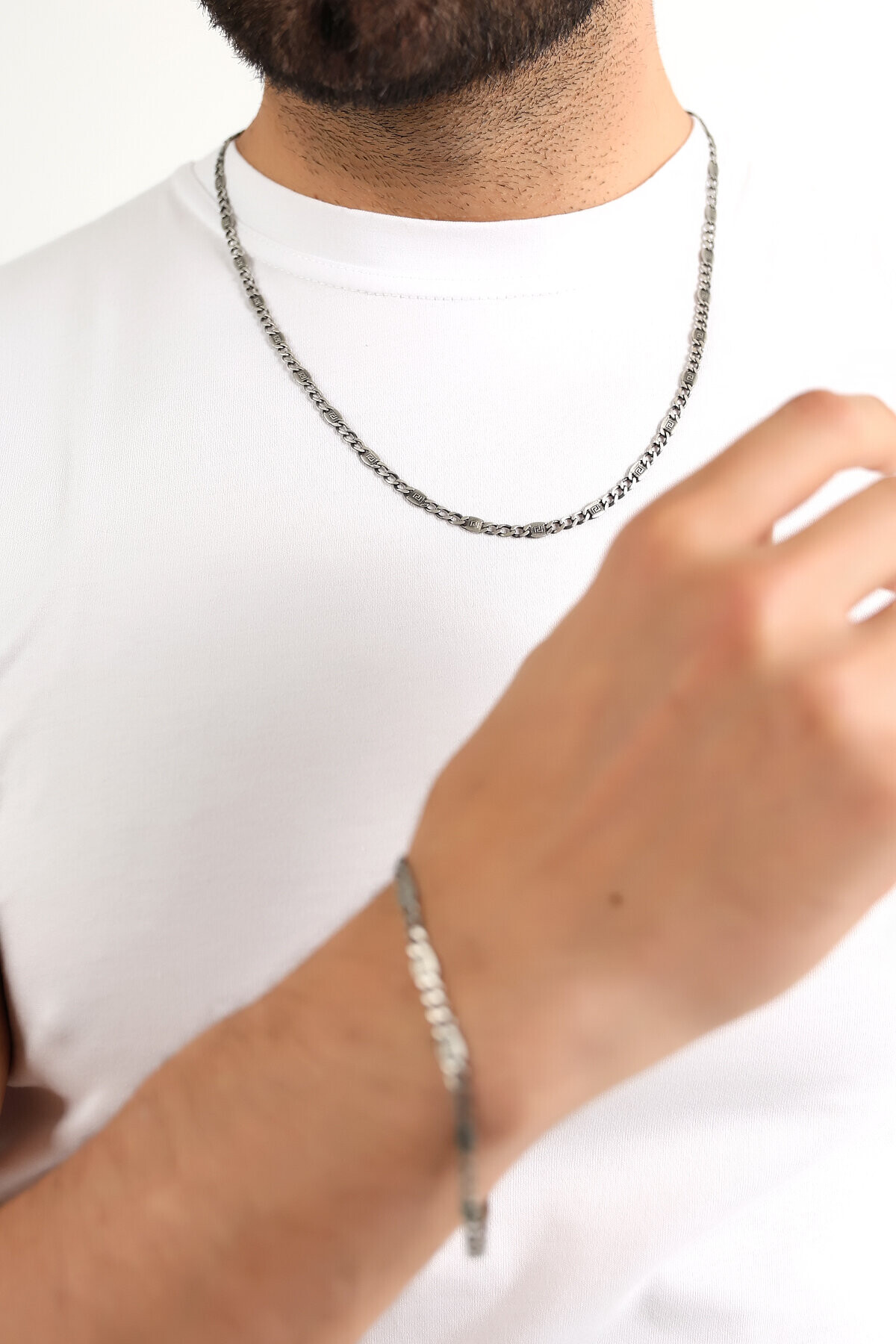 Gümüş Figora Desenli Atlamalı Erkek Kolye 