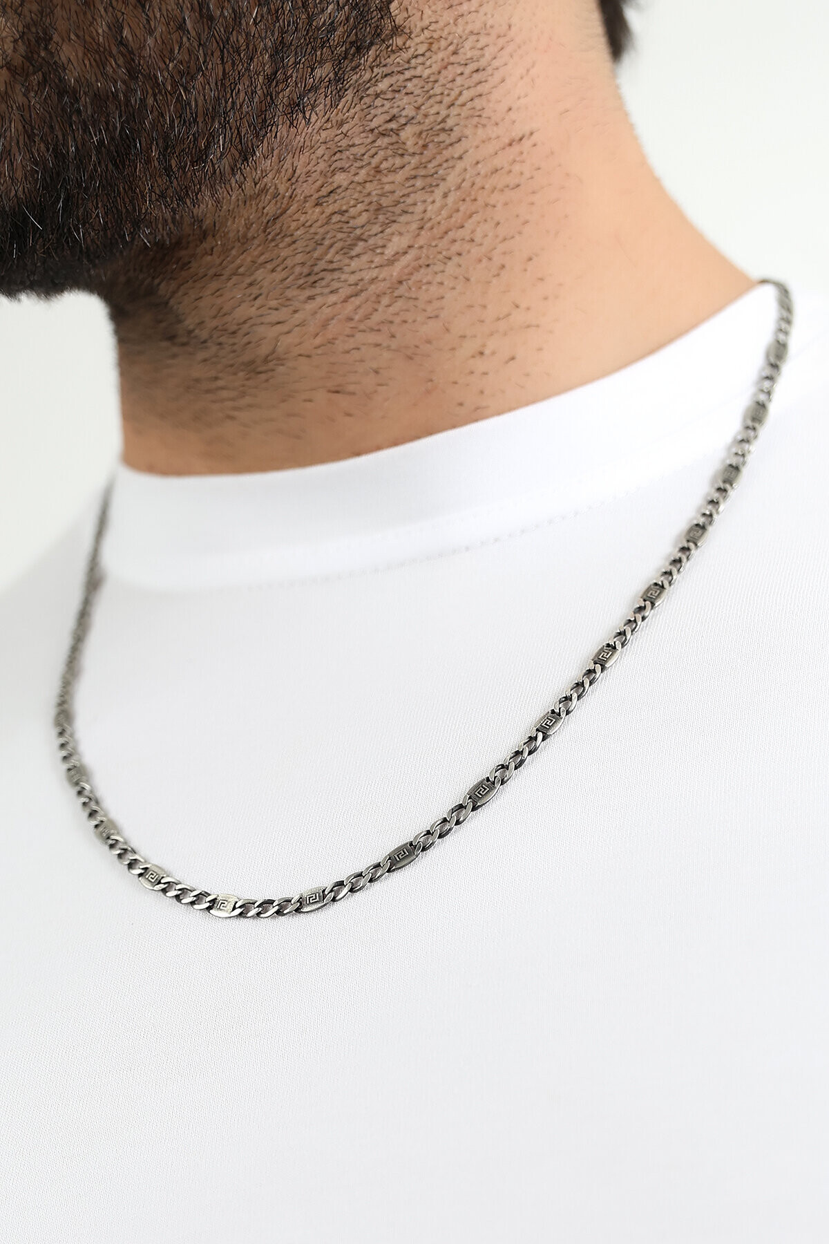 Gümüş Figora Desenli Atlamalı Erkek Kolye 