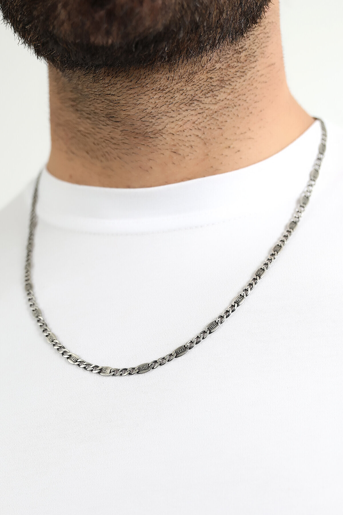 Gümüş Figora Desenli Atlamalı Erkek Kolye 