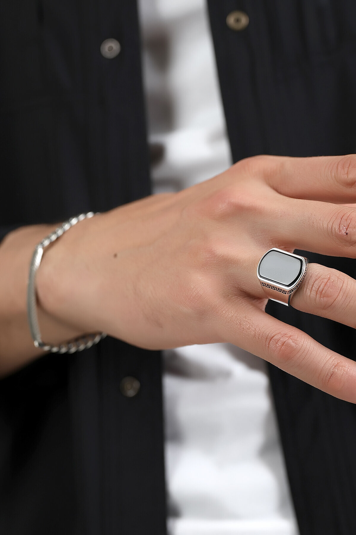 Gümüş Grek Desenli Oniks Taşlı Yüzük