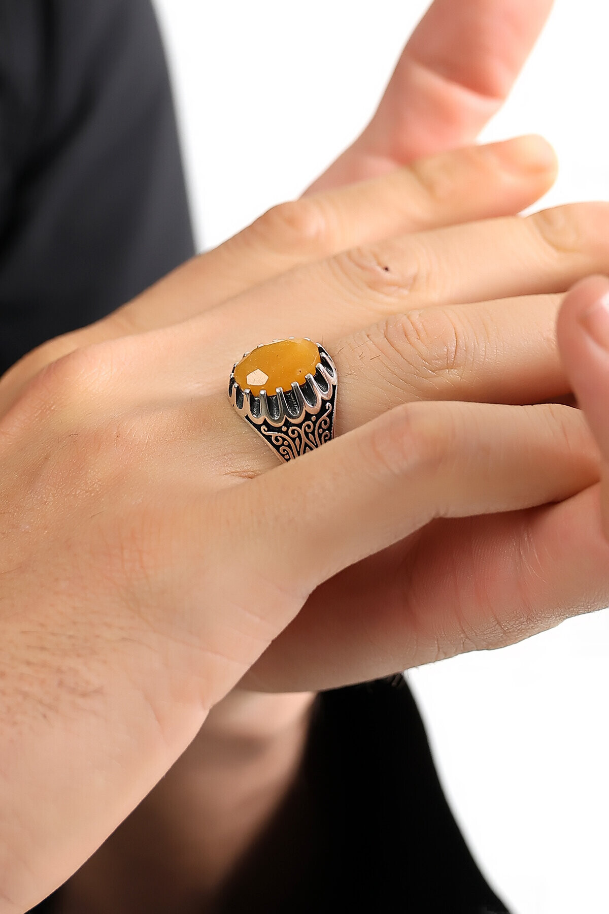 Gümüş Kalem Detaylı Kehribar Taşlı Yüzük 