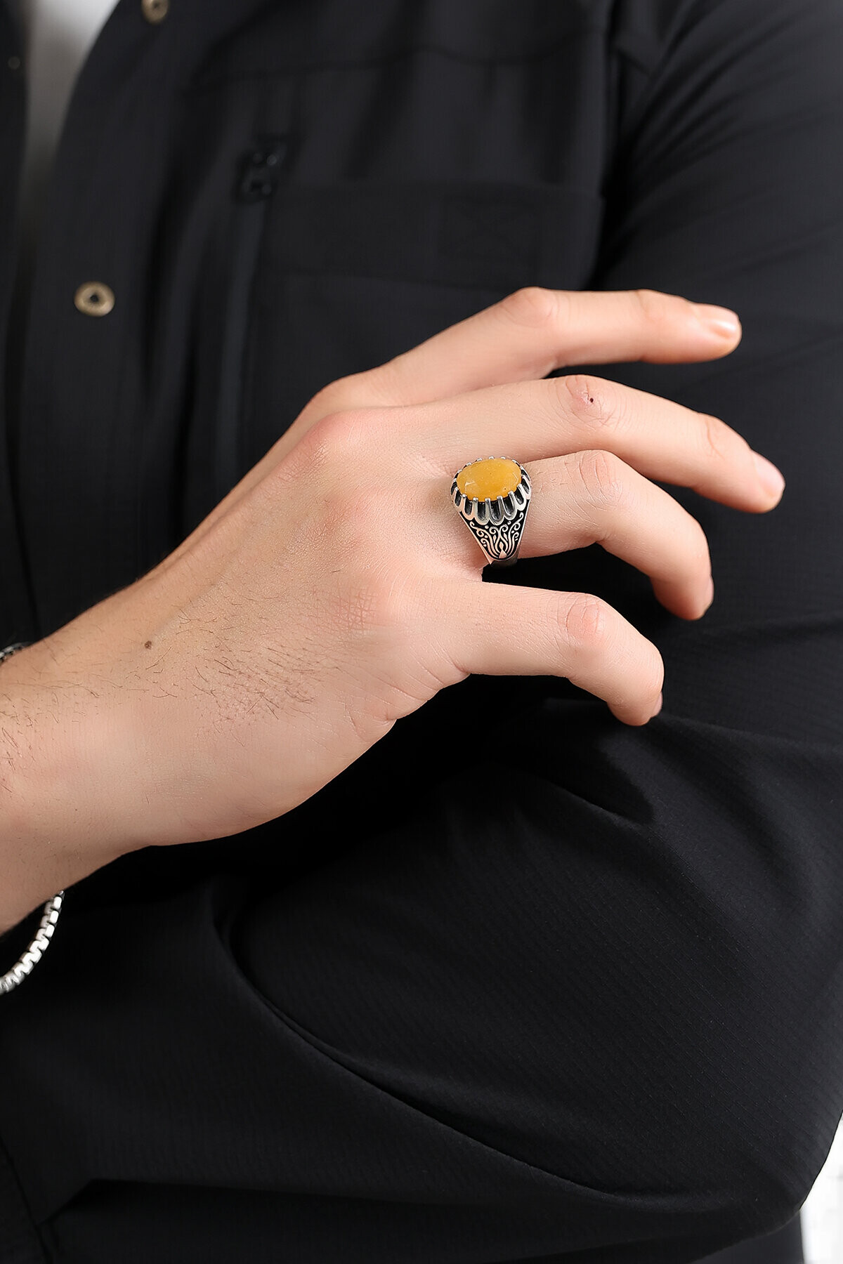 Gümüş Kalem Detaylı Kehribar Taşlı Yüzük 